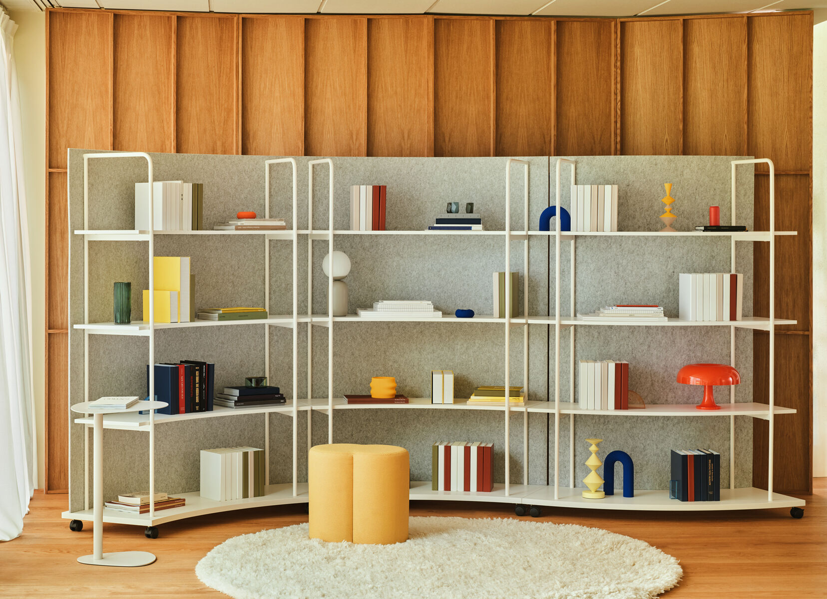 Stalen rek TANCA achterkant van vilt