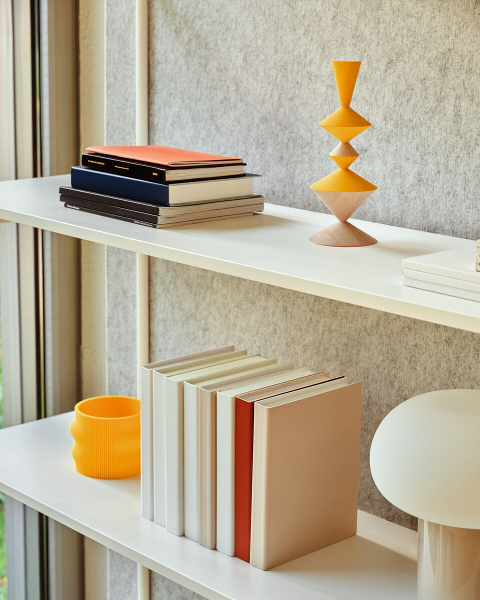 Stalen rek TANCA achterkant van vilt