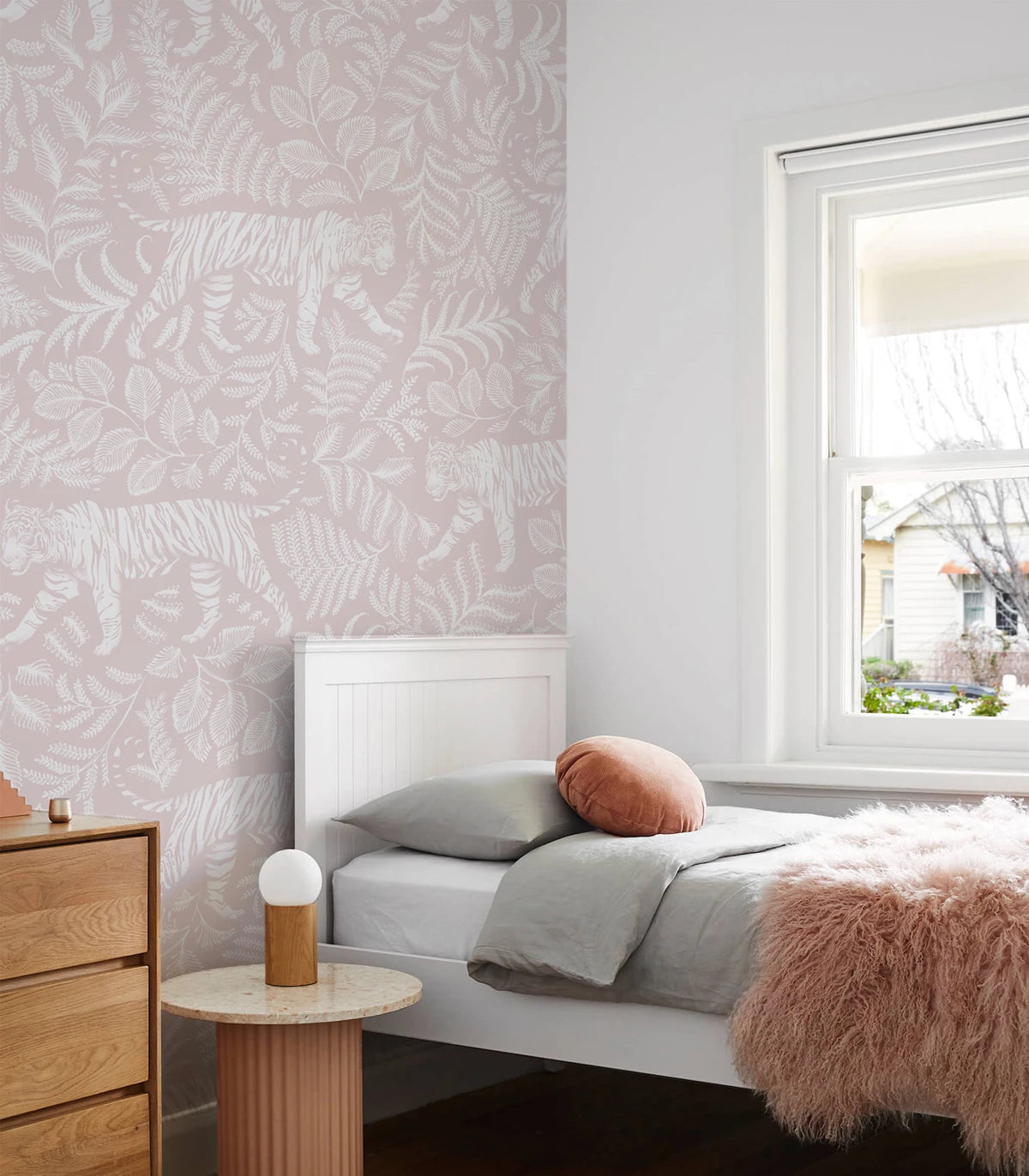 Wallpaper with Animal Motif CAMOUFLAGED TIGER Light Pink
