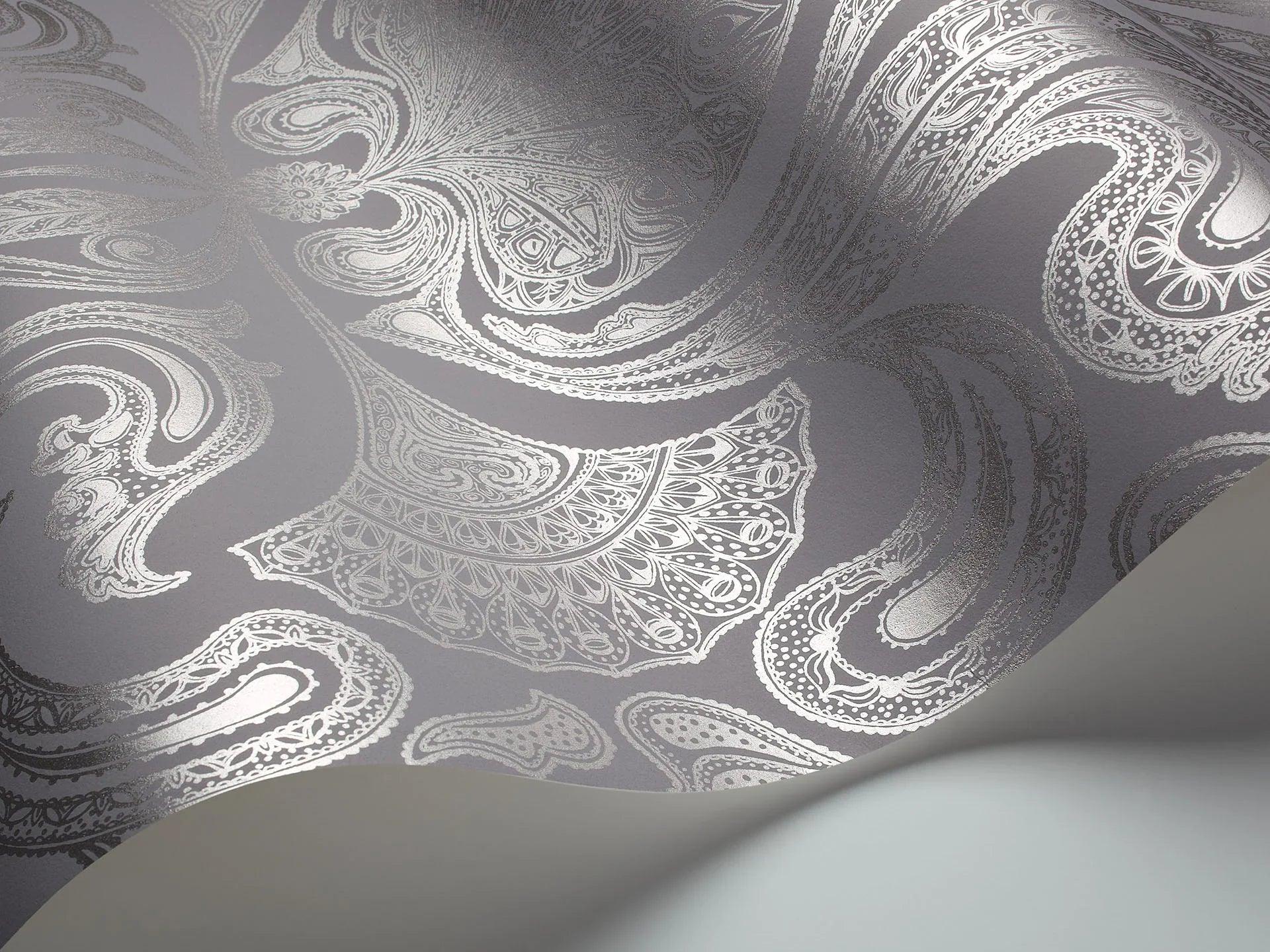 Tapeta CONTEMPORARY RESTYLED - Malabar metaliczne srebro na szarym Cole & Son Eye on Design