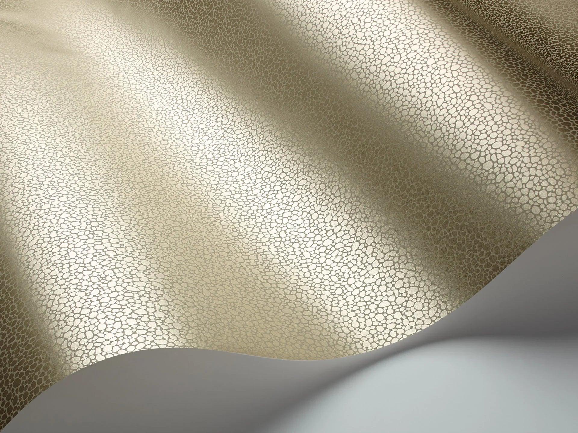 Tapeta CURIO - Goldstone metaliczne złoto na beżu Cole & Son Eye on Design