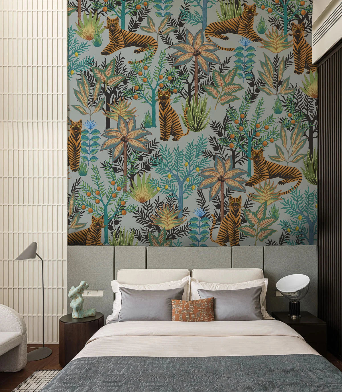 Behang met planten- en dierenmotief Gouden Tijgers Lichtblauw lichtblauw met goud