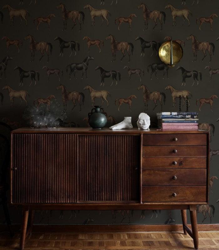 Tapeta Horses Olive Wallcolors Eye on Design