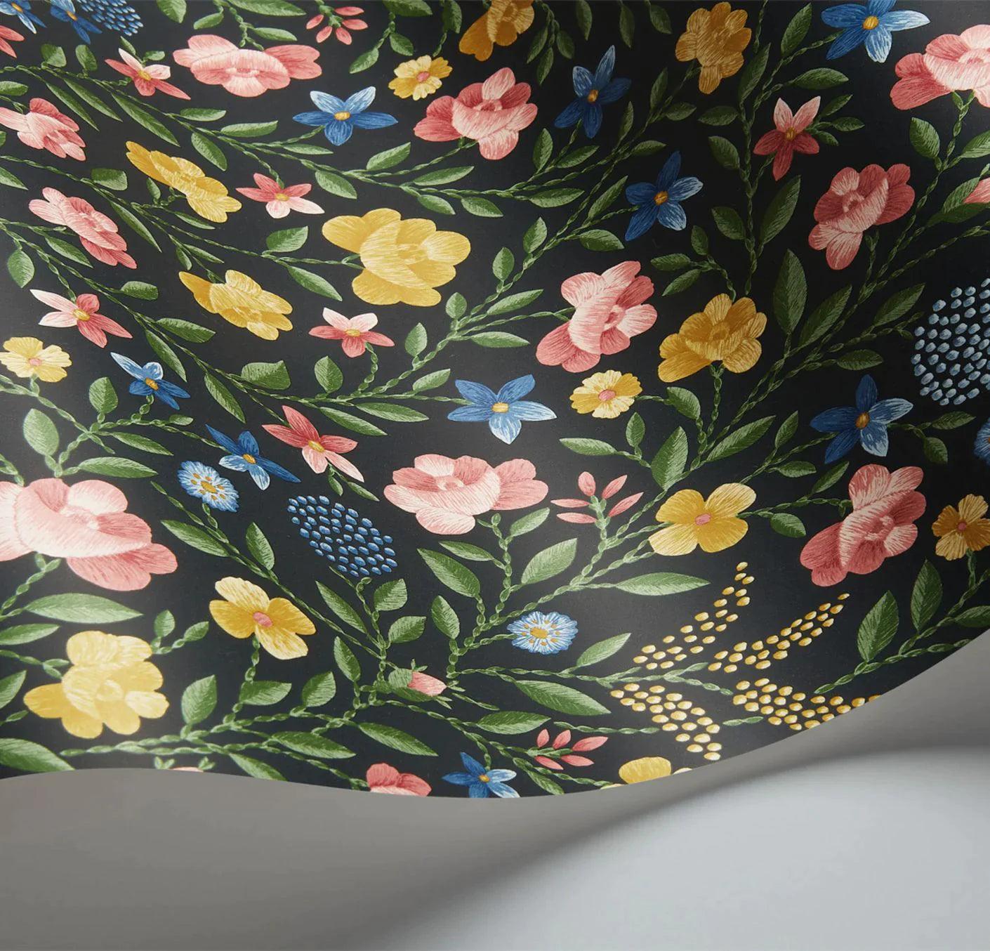 Tapeta HRP GREAT MASTERS - Court Embroidery błękit na czarnym Cole & Son Eye on Design