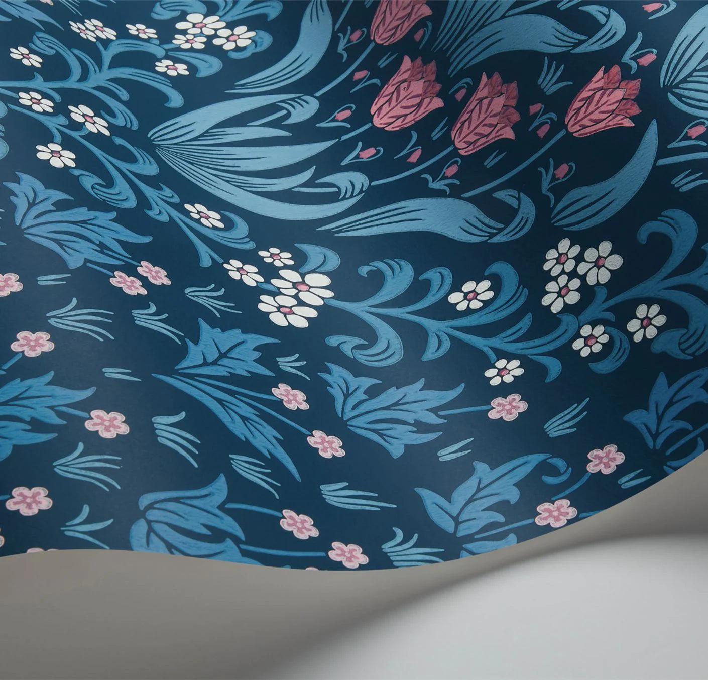 Tapeta HRP GREAT MASTERS - Tudor Garden niebieski Cole & Son Eye on Design