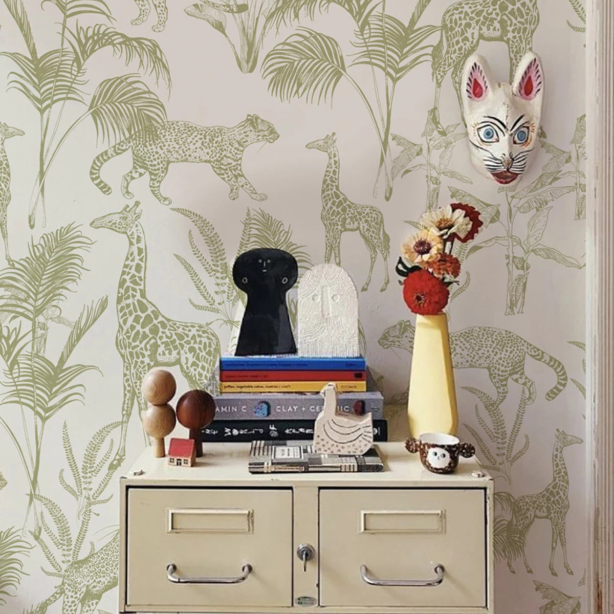 Beige behang met dierenmotief SAFARI GREEN met groen