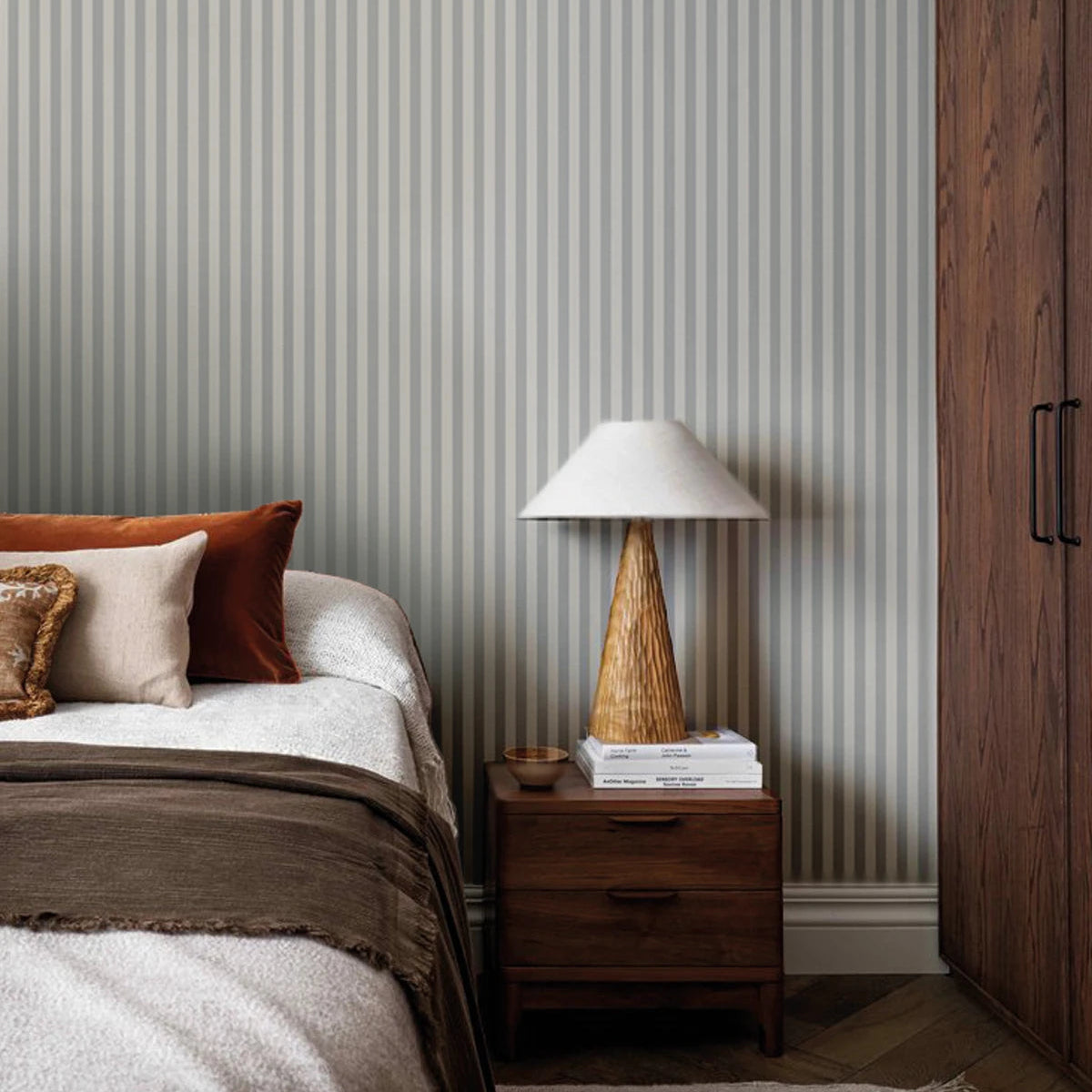 Wallpaper with a geometric striped pattern STRIPE TRANQUIL BLUE blue