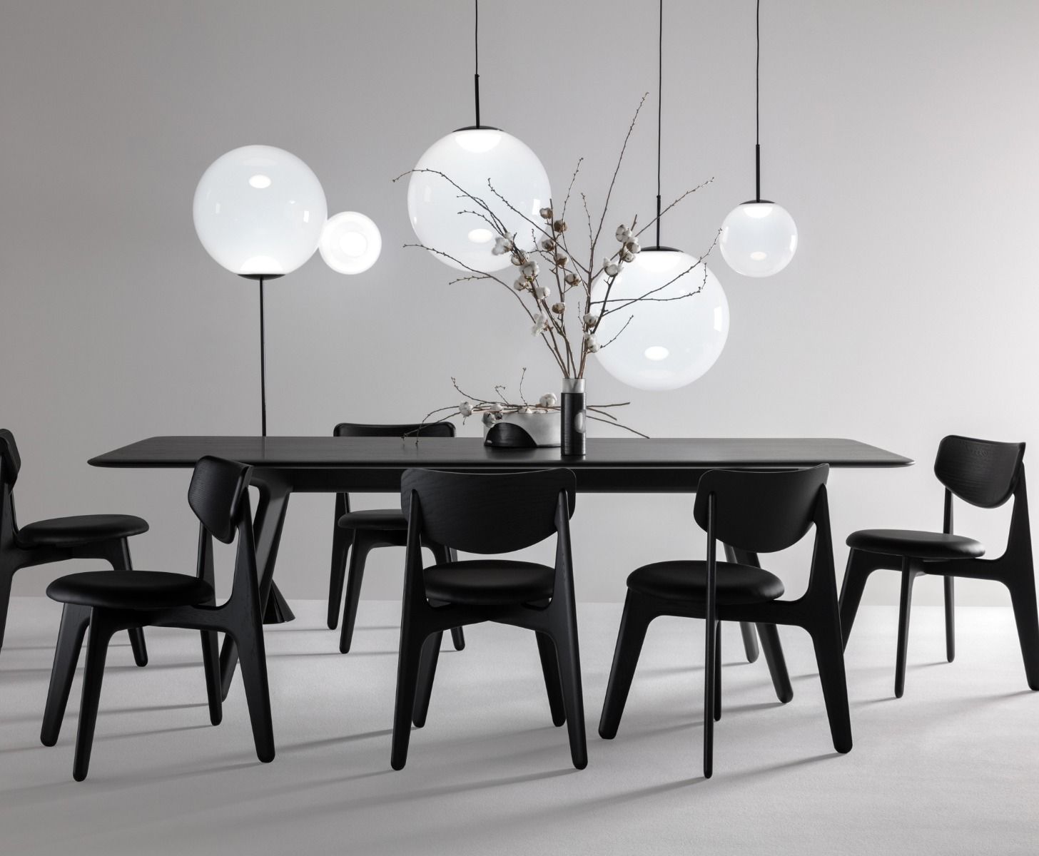 Hanglamp GLOBE opaliserend
