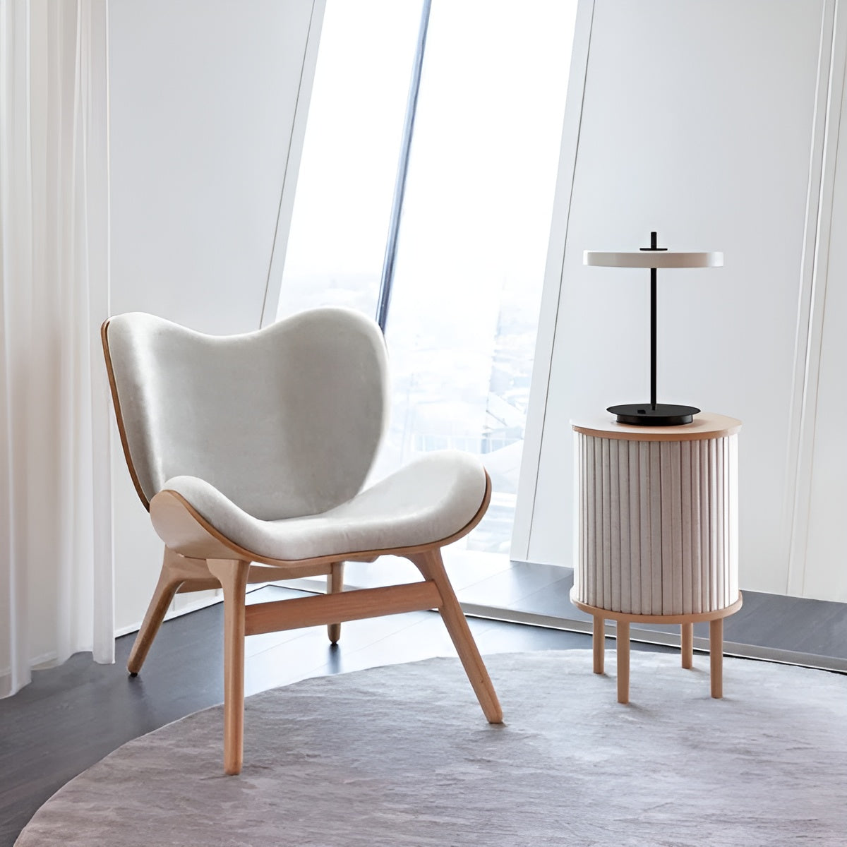 Tafellamp ASTERIA wit met zwarte voet