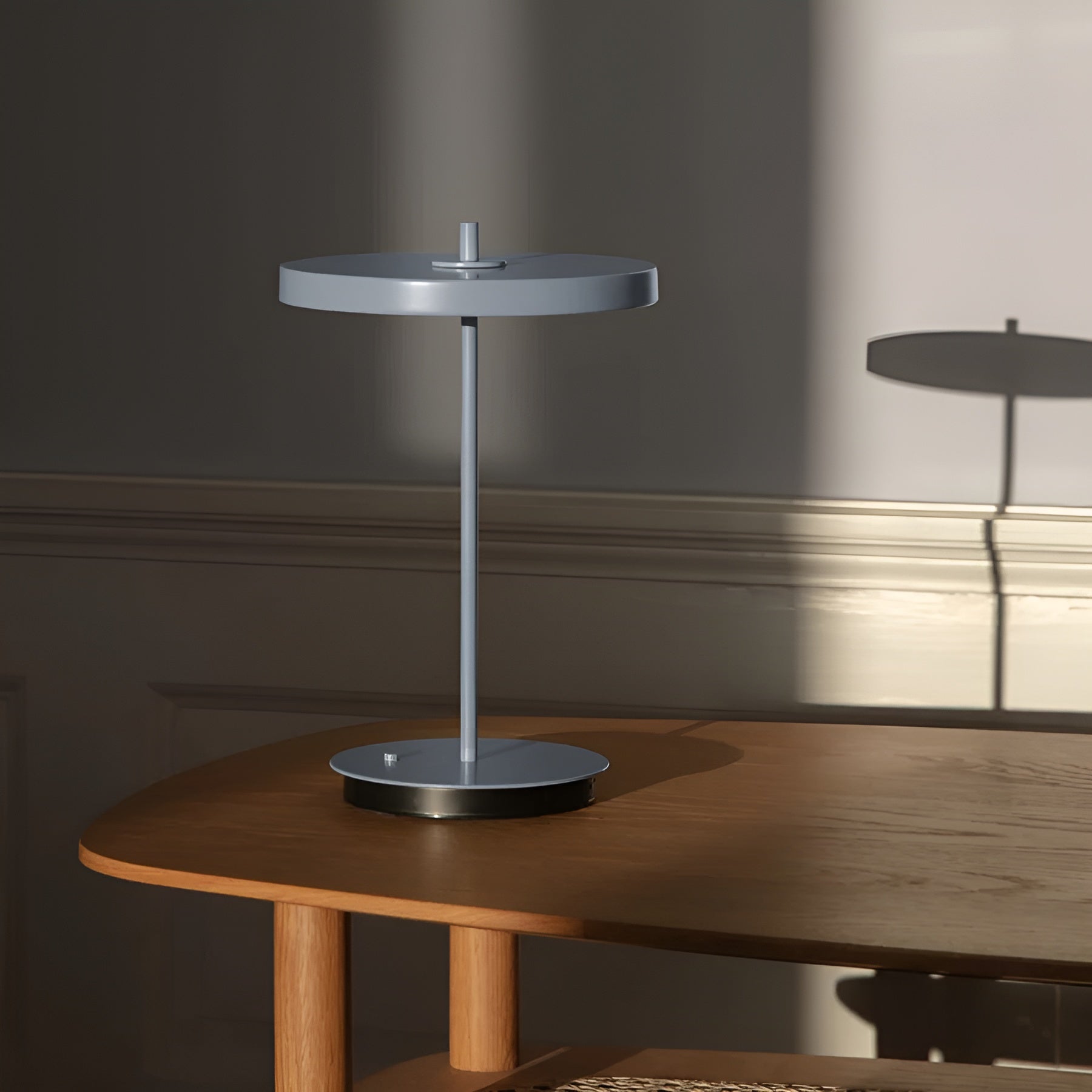 Draagbare lamp ASTERIA MOVE MONOCHROME lichtblauw