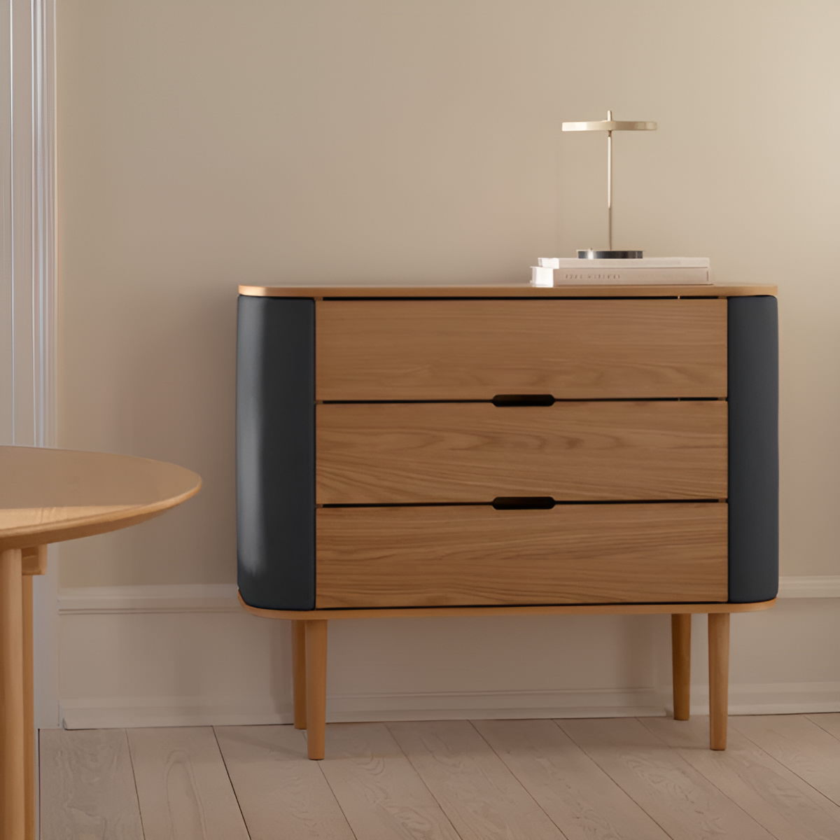 TREASURES kast donkergrijs met eiken basis