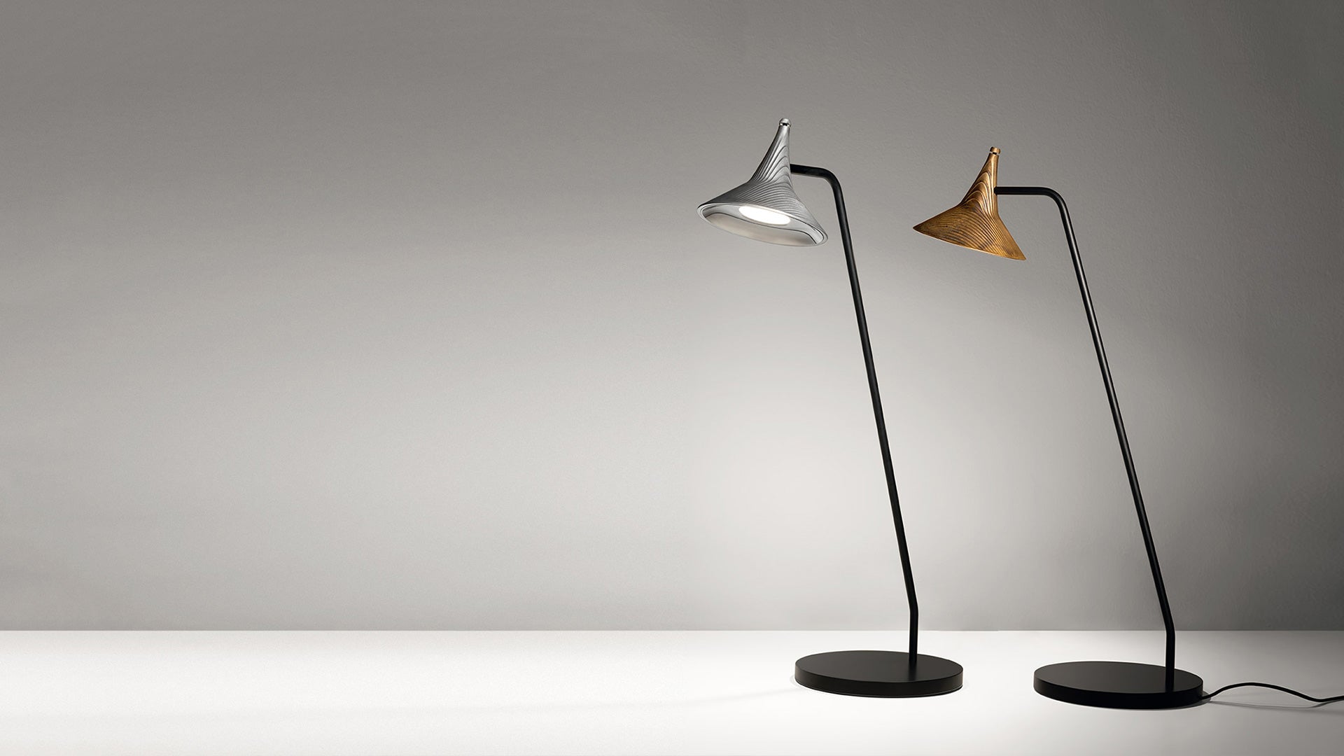 UNTERLINDEN brass table lamp