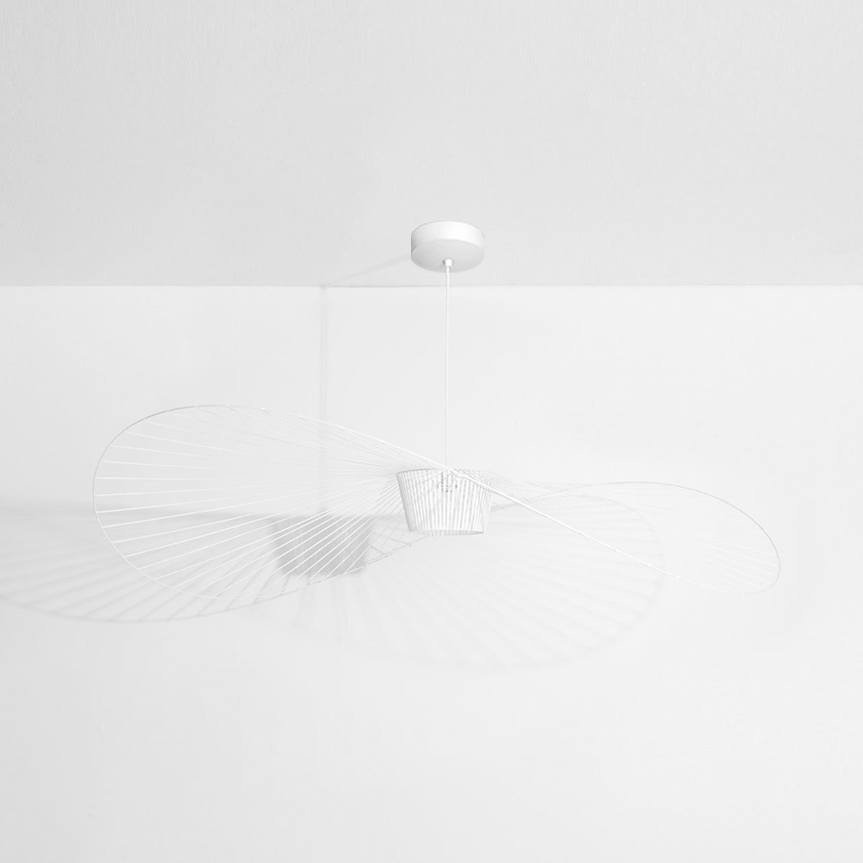 Lampa wisząca VERTIGO biały – Petite Friture