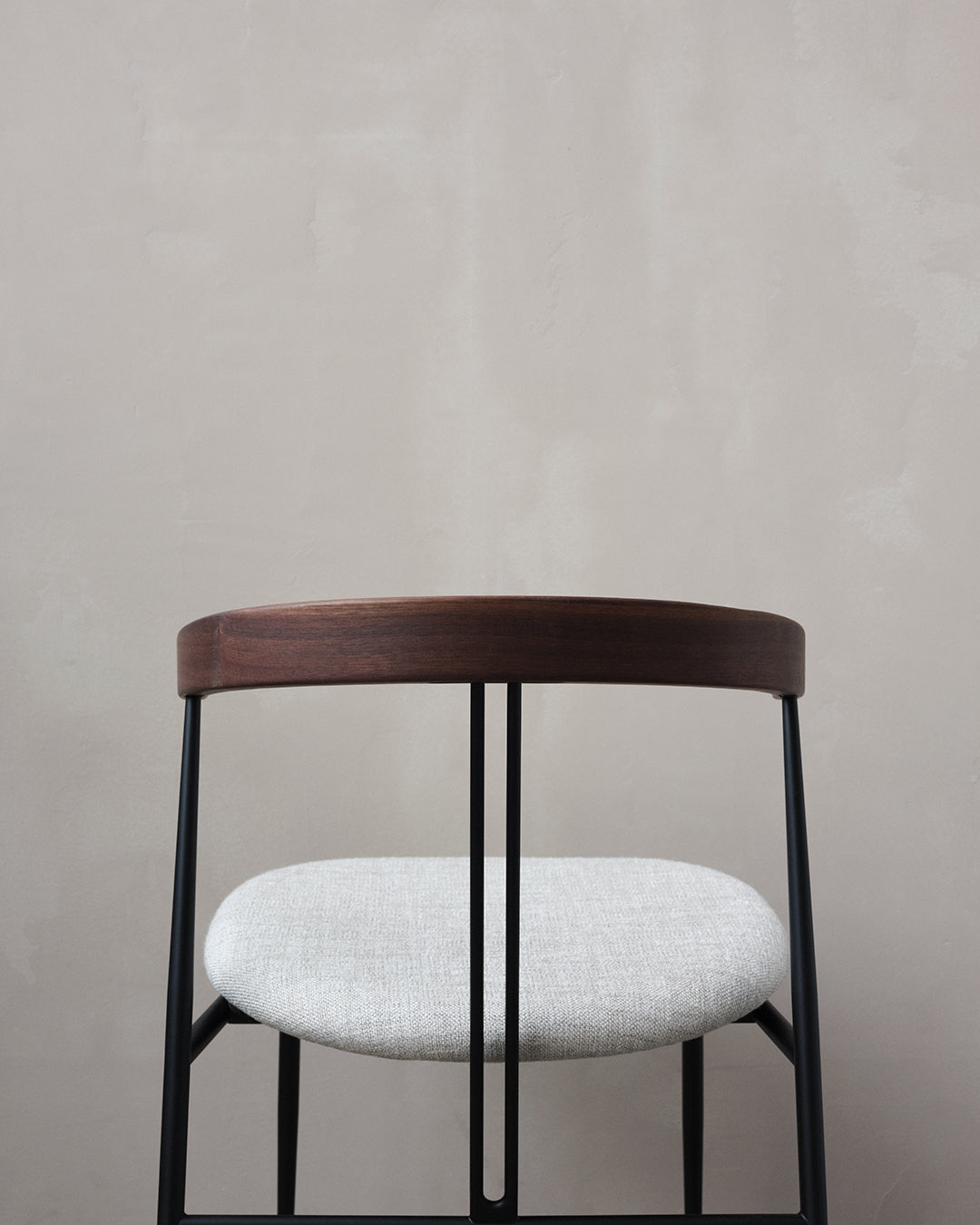 Polsterstuhl VIOLIN aus Eichenholz