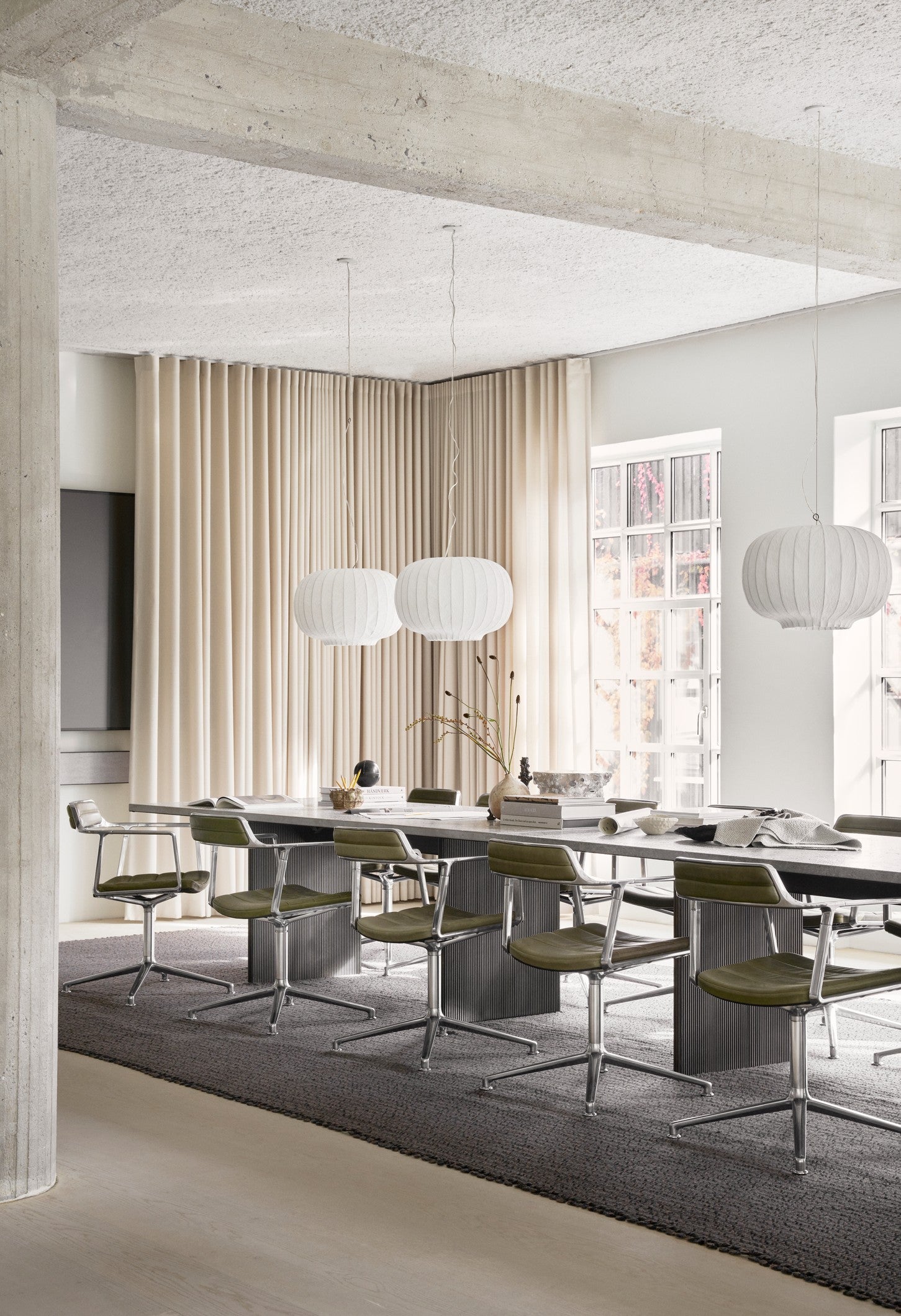 Bureau stoel 452 groene leer met metalen basis
