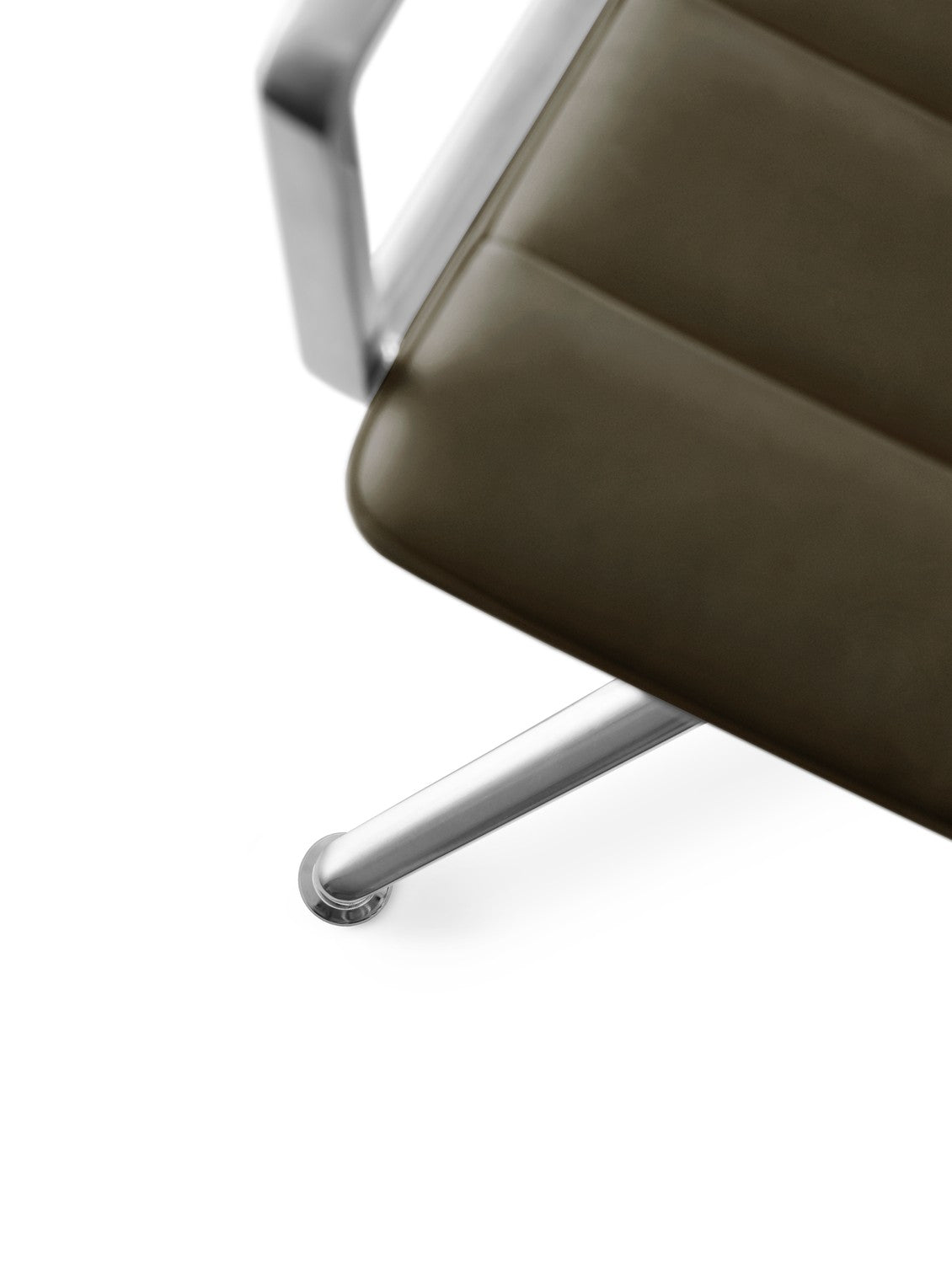 Bureau stoel 452 groene leer met metalen basis