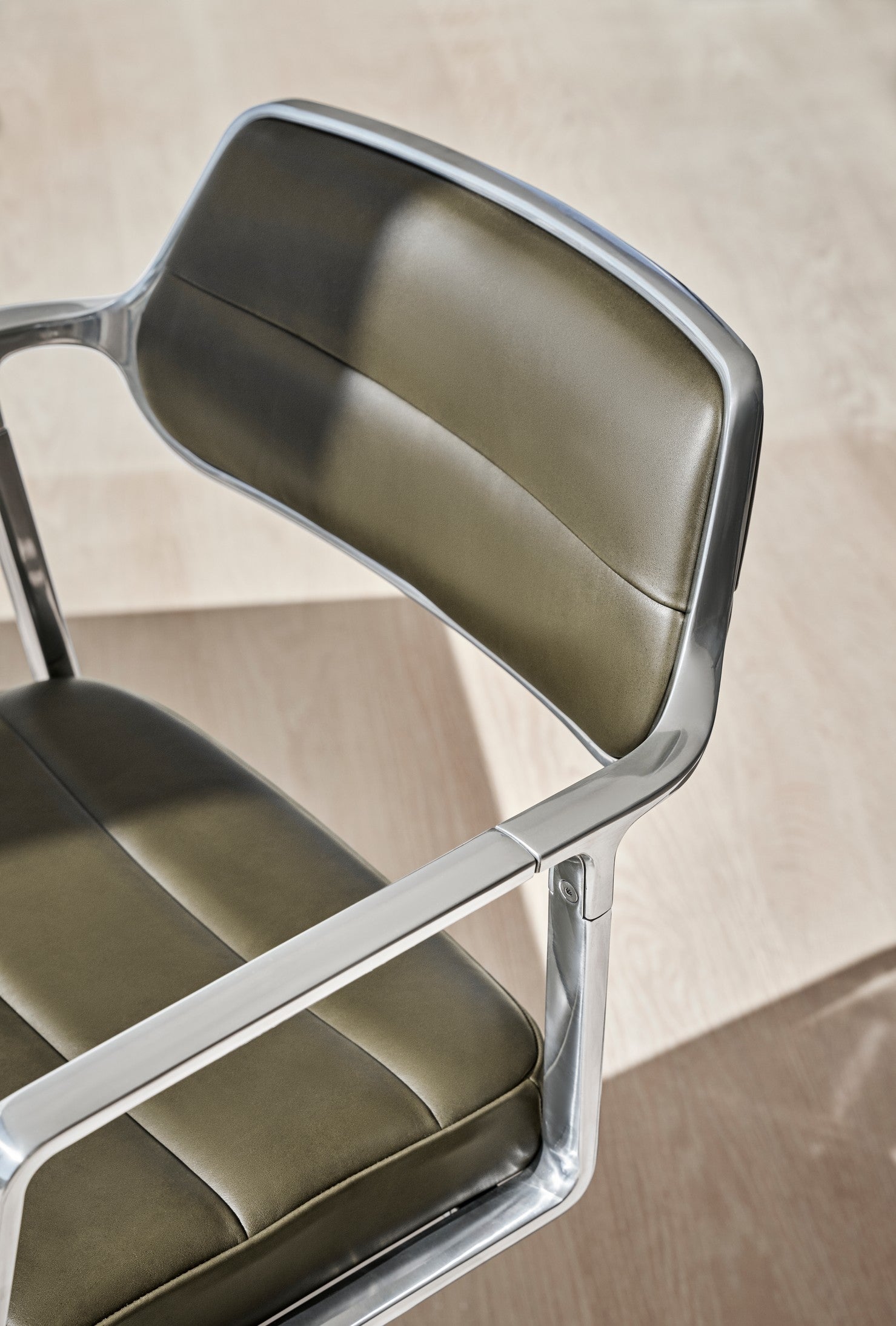 Bureau stoel 453+ zwart leer met zwarte metalen basis
