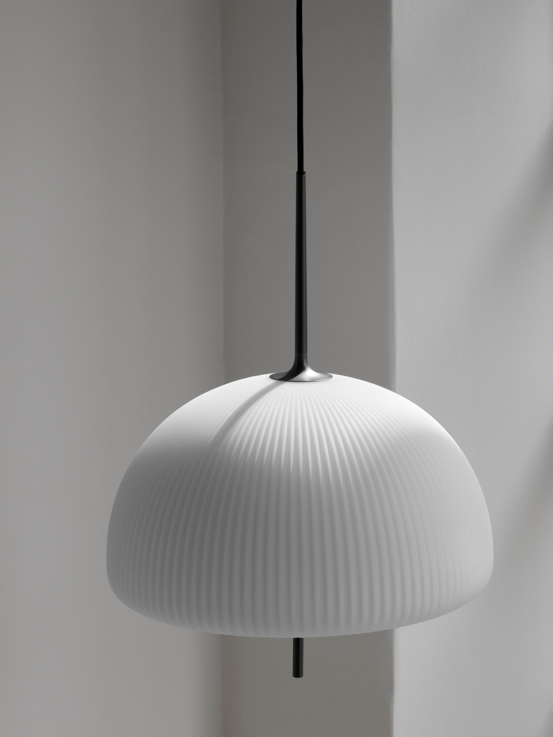 Hanglamp SCULPTURE witte kap