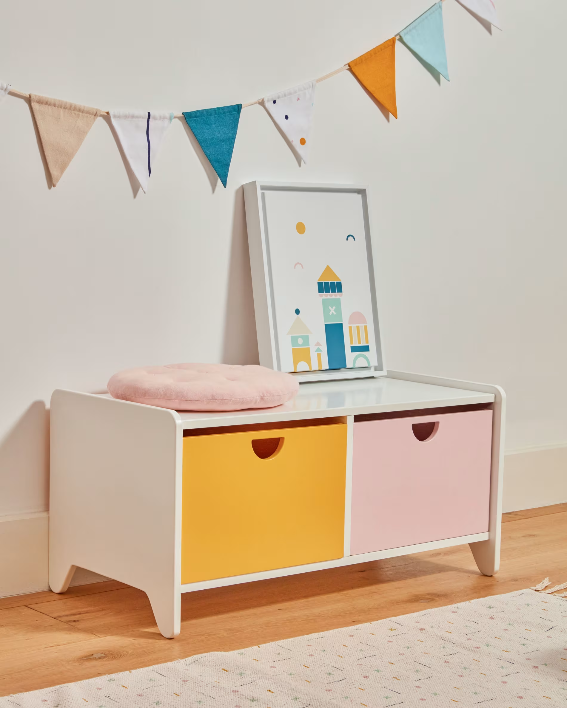 Mebel dziecięcy do przechowywania NUNILA biały La Forma Eye on Design