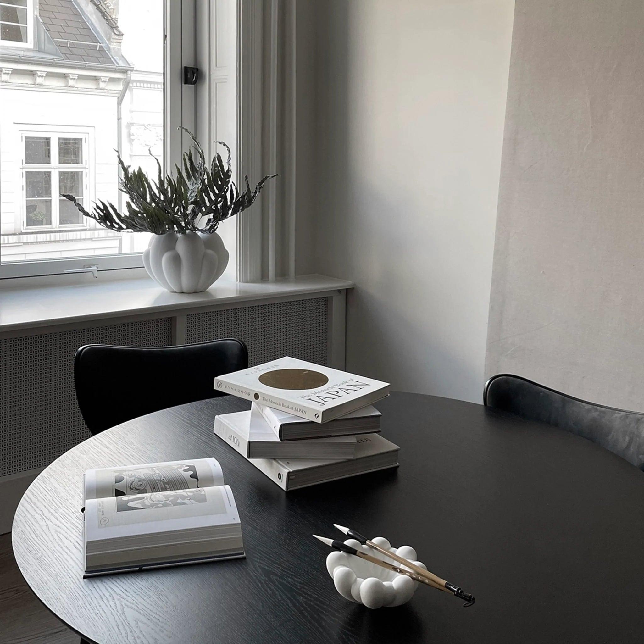 Wazon BLOOM biały 101 Copenhagen Eye on Design