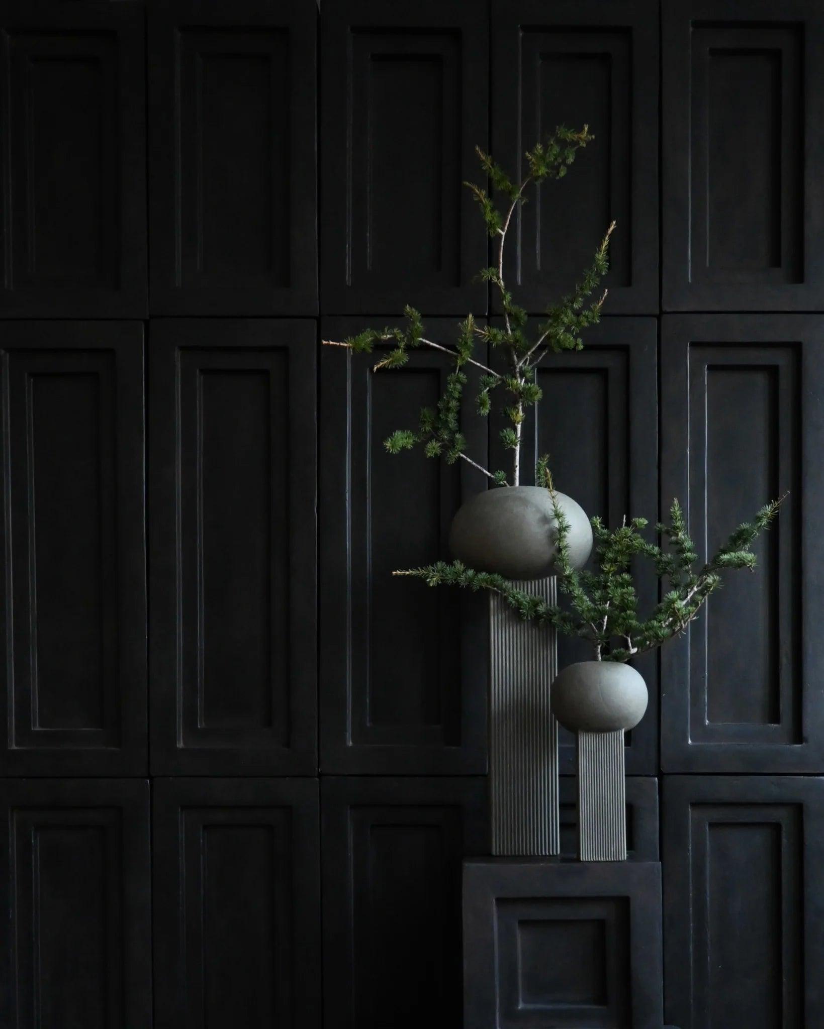 Wazon EMPIRE ciemnoszary 101 Copenhagen Eye on Design