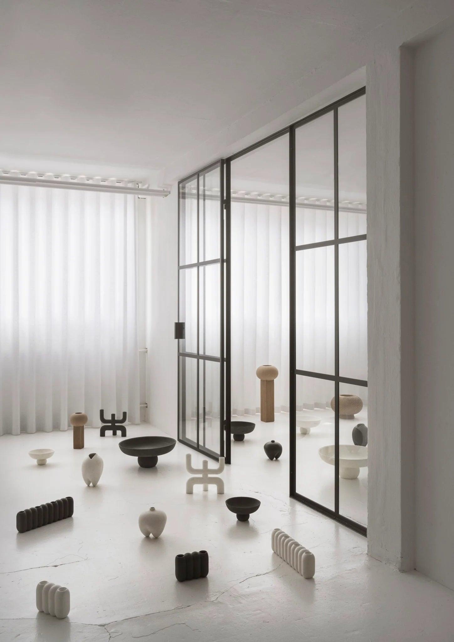 Wazon EMPIRE piaskowy 101 Copenhagen Eye on Design