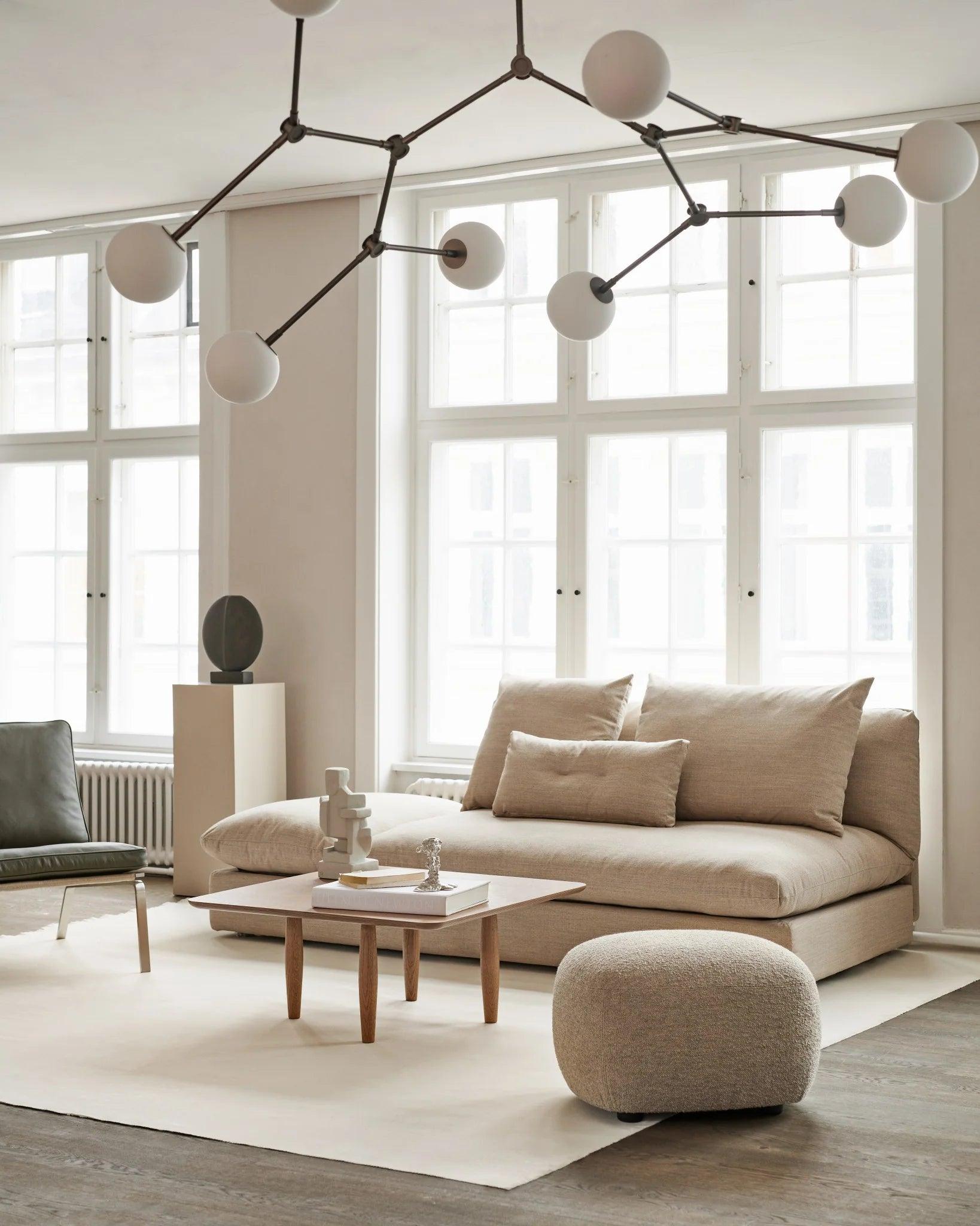 Wazon GUGGENHEIMA ciemnobrązowy 101 Copenhagen Eye on Design