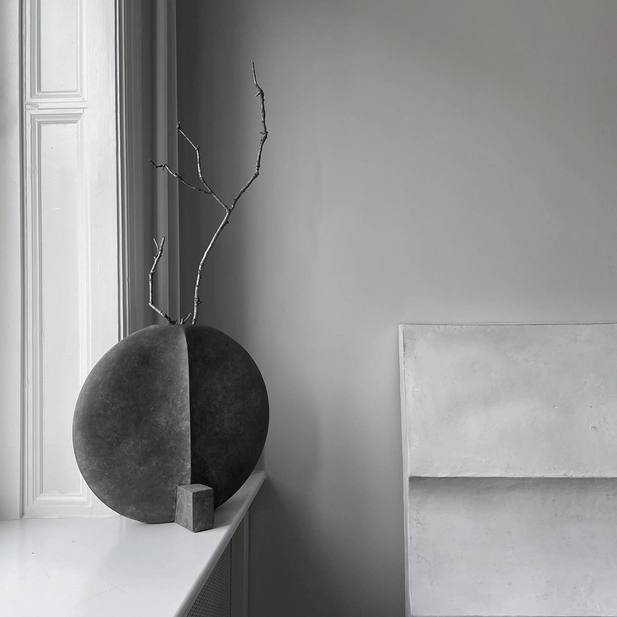 Wazon GUGGENHEIMA szary 101 Copenhagen Eye on Design