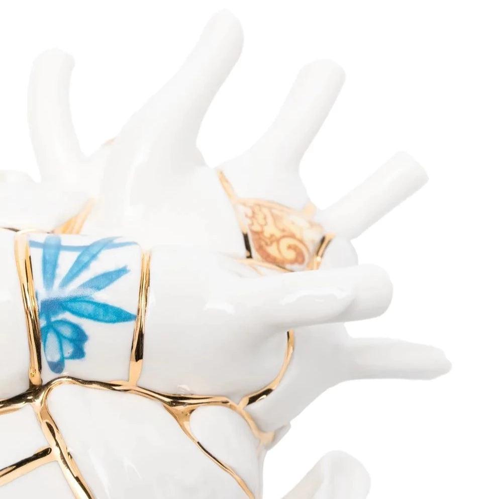 Wazon KINTSUGI LOVE IN BLOOM porcelanowy Seletti Eye on Design