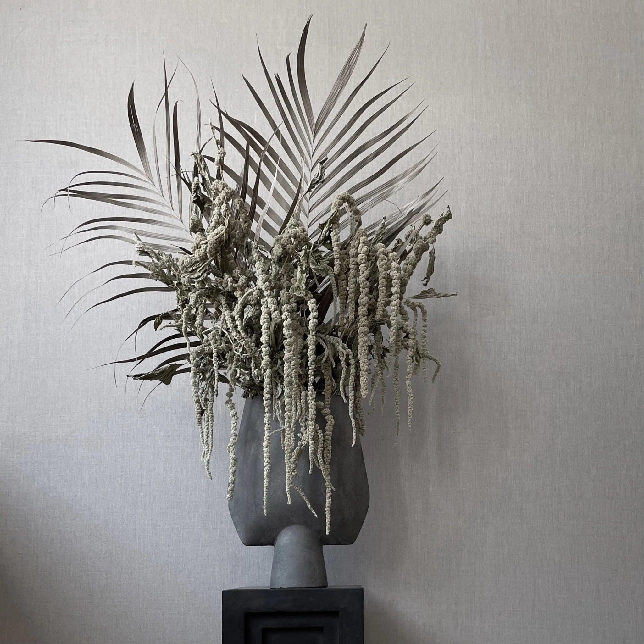 Wazon SPHERE SQUARE ciemnoszary 101 Copenhagen Eye on Design