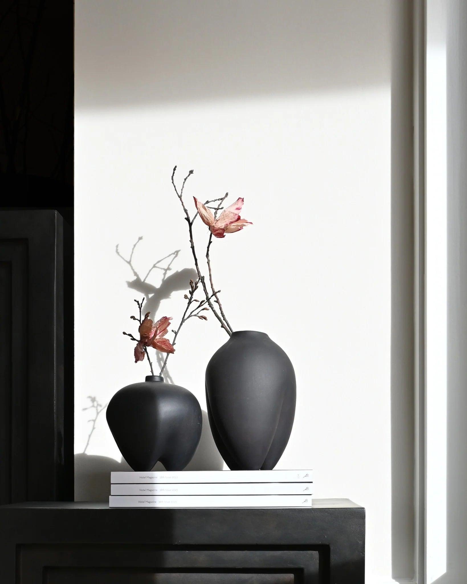 Wazon SUMO ciemnobrązowy 101 Copenhagen Eye on Design