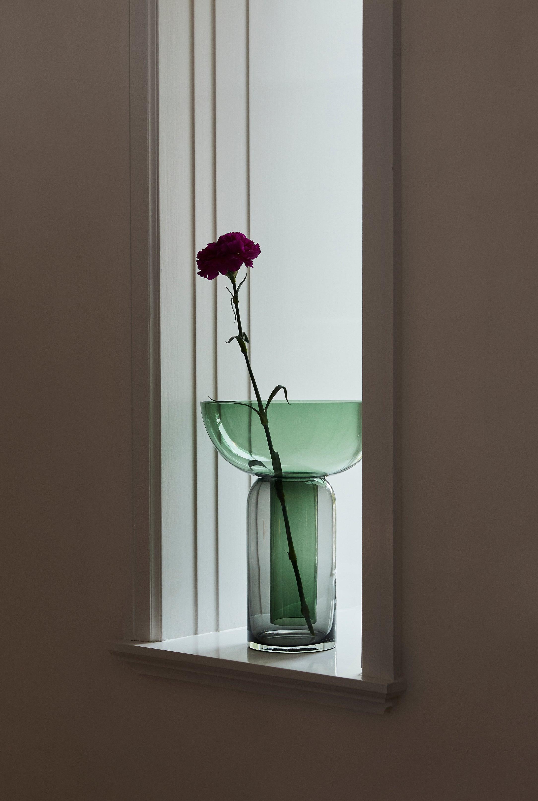 Wazon szklany TORUS zielony AYTM Eye on Design