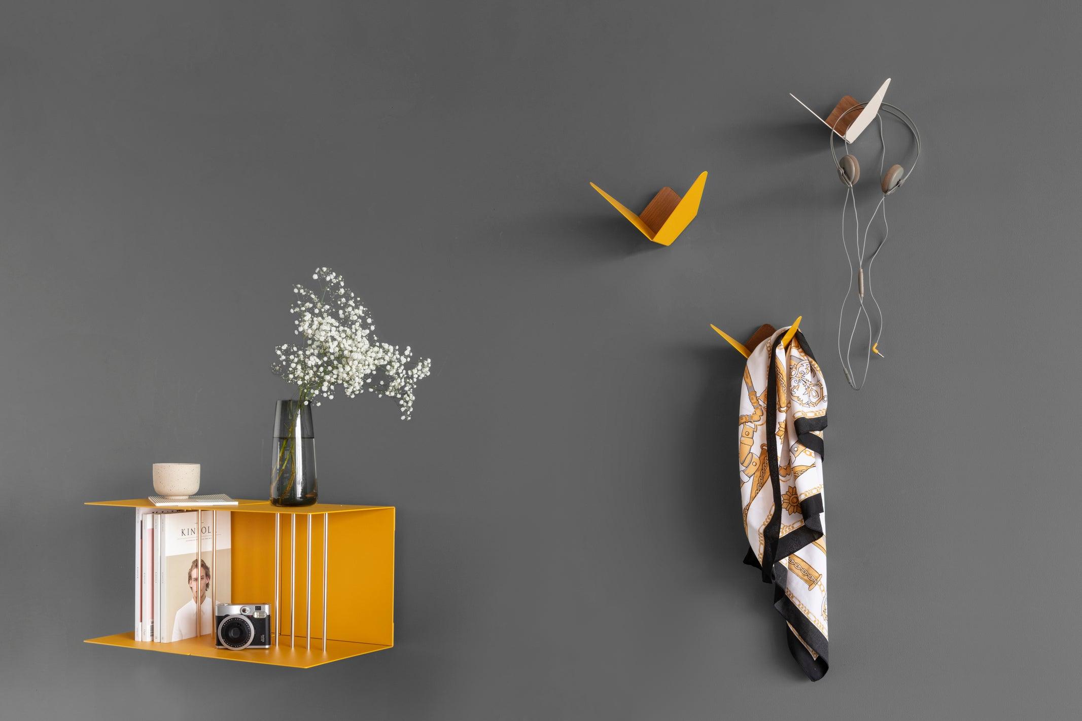 Wieszak BUTTERFLIES perłowy UMAGE Eye on Design