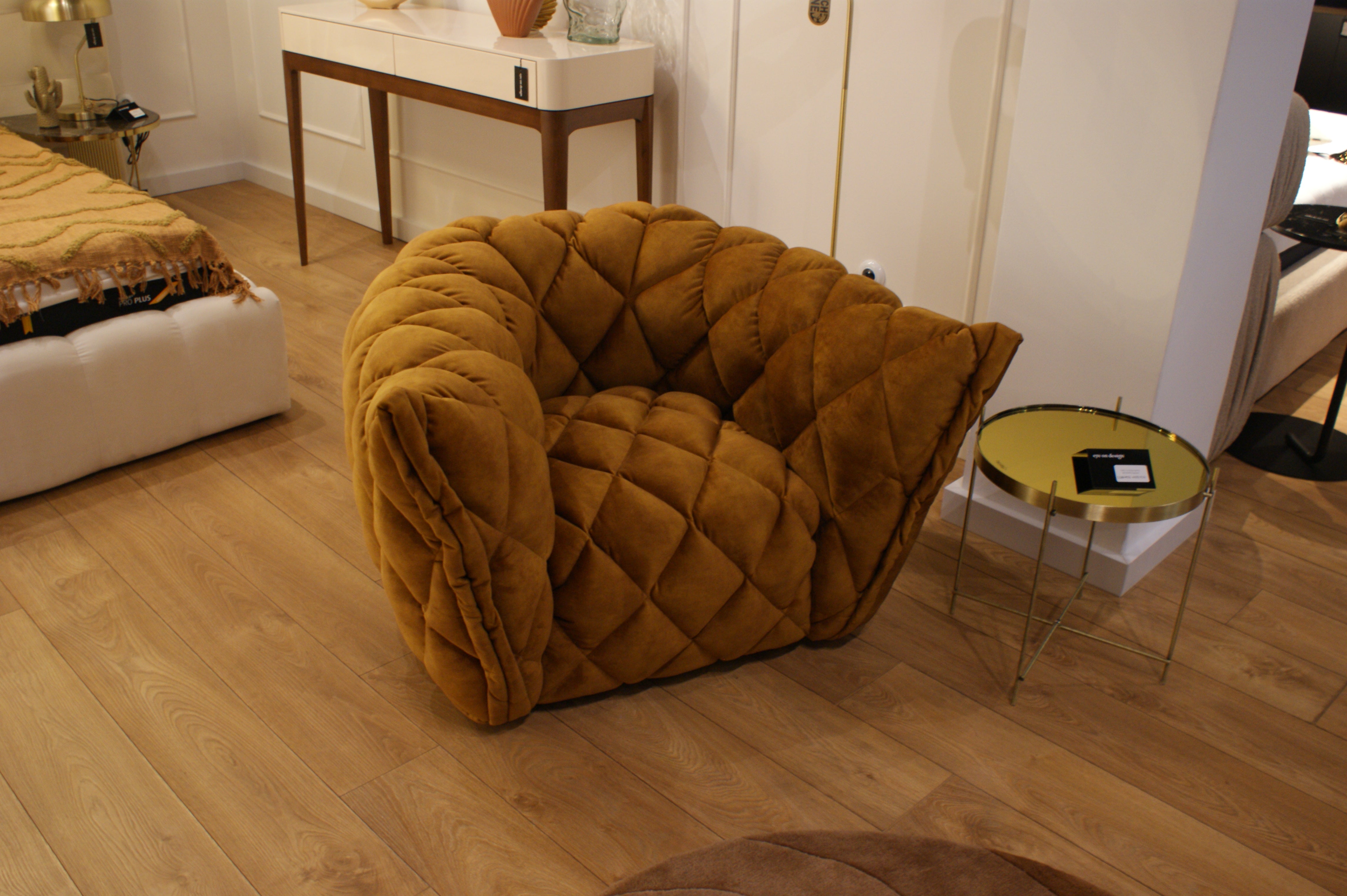 Fotel GOLDY - kolor do wyboru Nordic Line Eye on Design