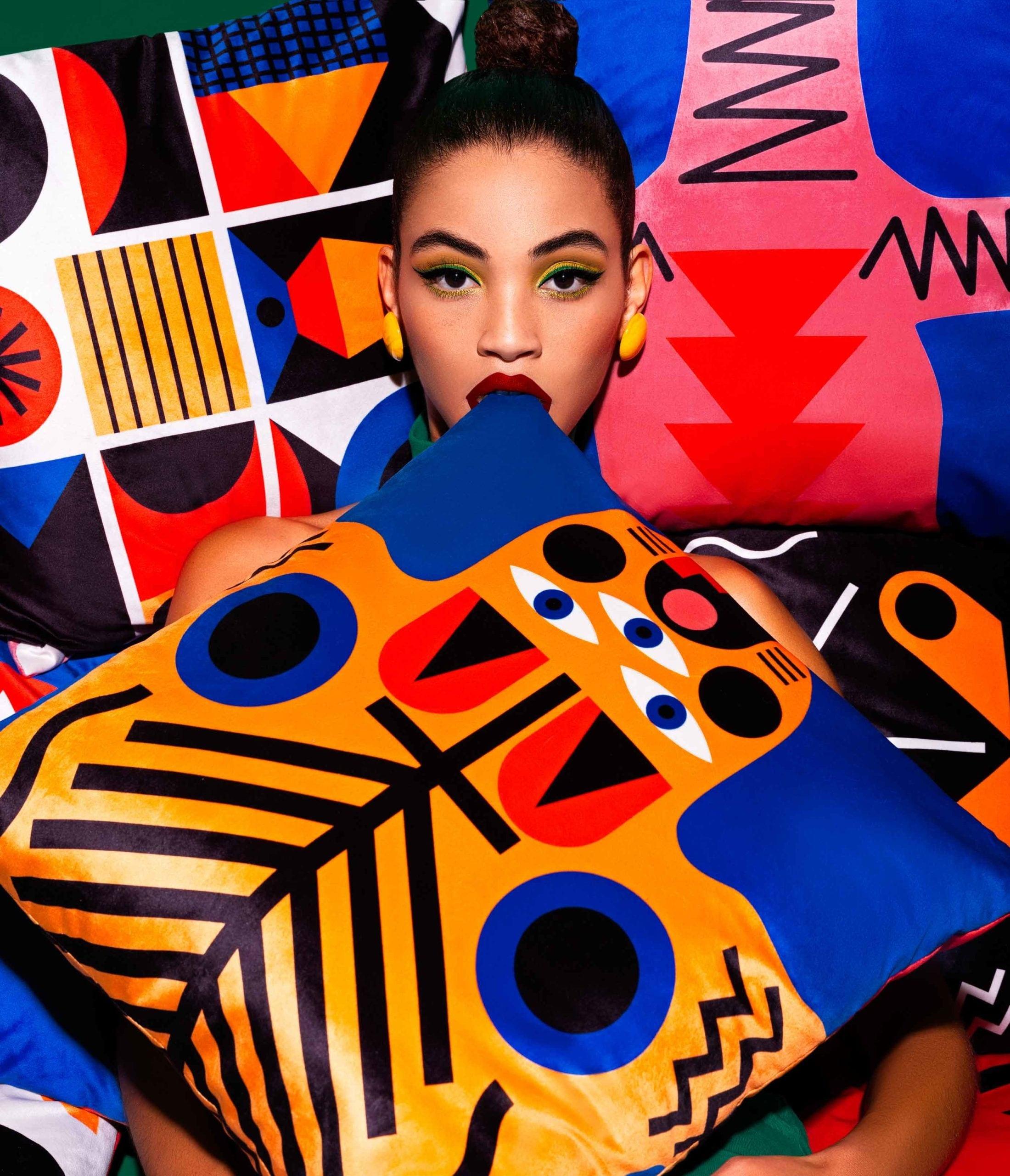 Poduszka dwustronna MR. MOUSE Qeeboo Eye on Design