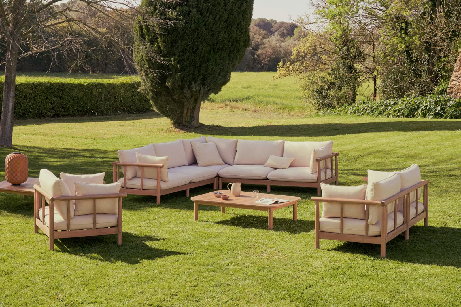 Zestawy mebli ogrodowych