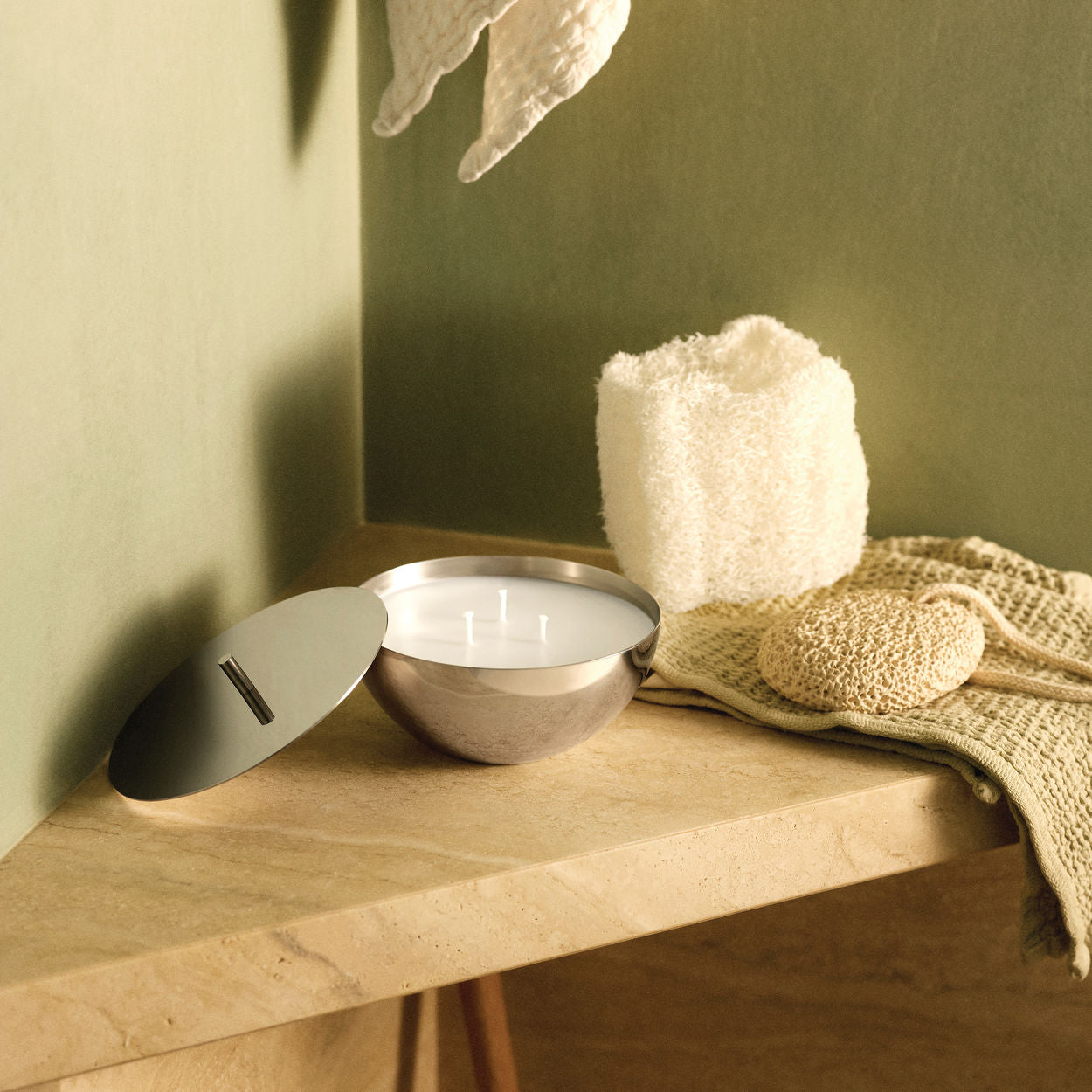 Wkład zapachowy do świecy ROCC - MARBLE nuty drzewne, żywicy styraksowej i skóry