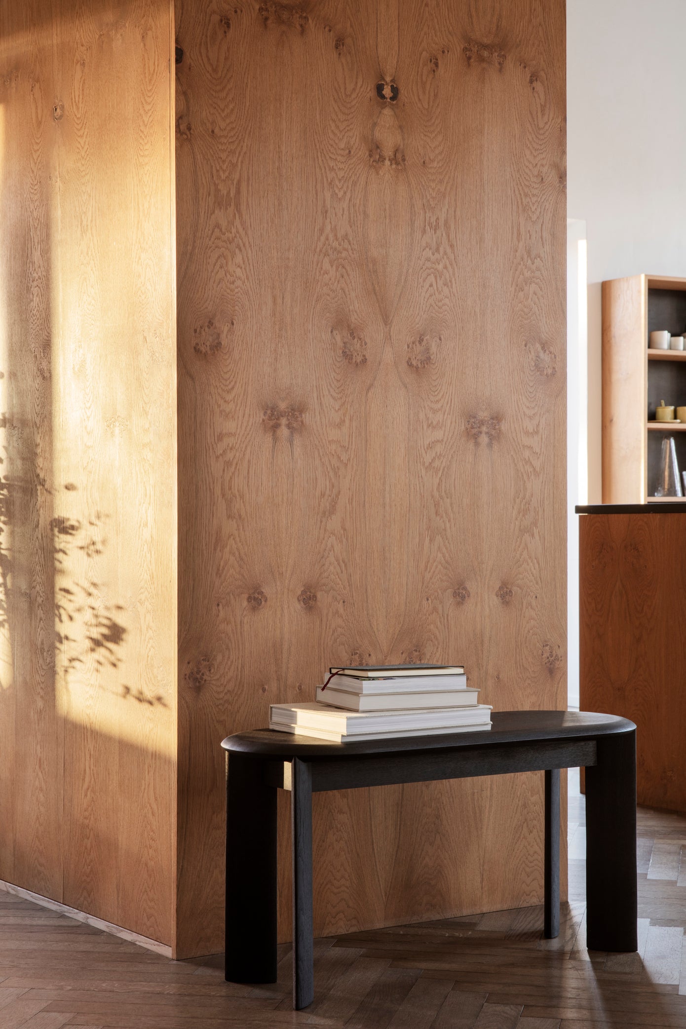 Bevel beech beech painted black