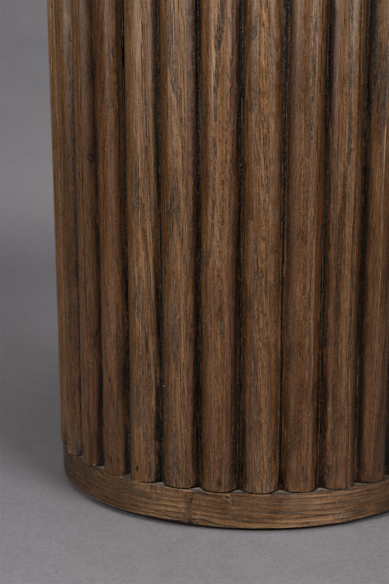 ARDA tafel van crème marmer met eikenhout