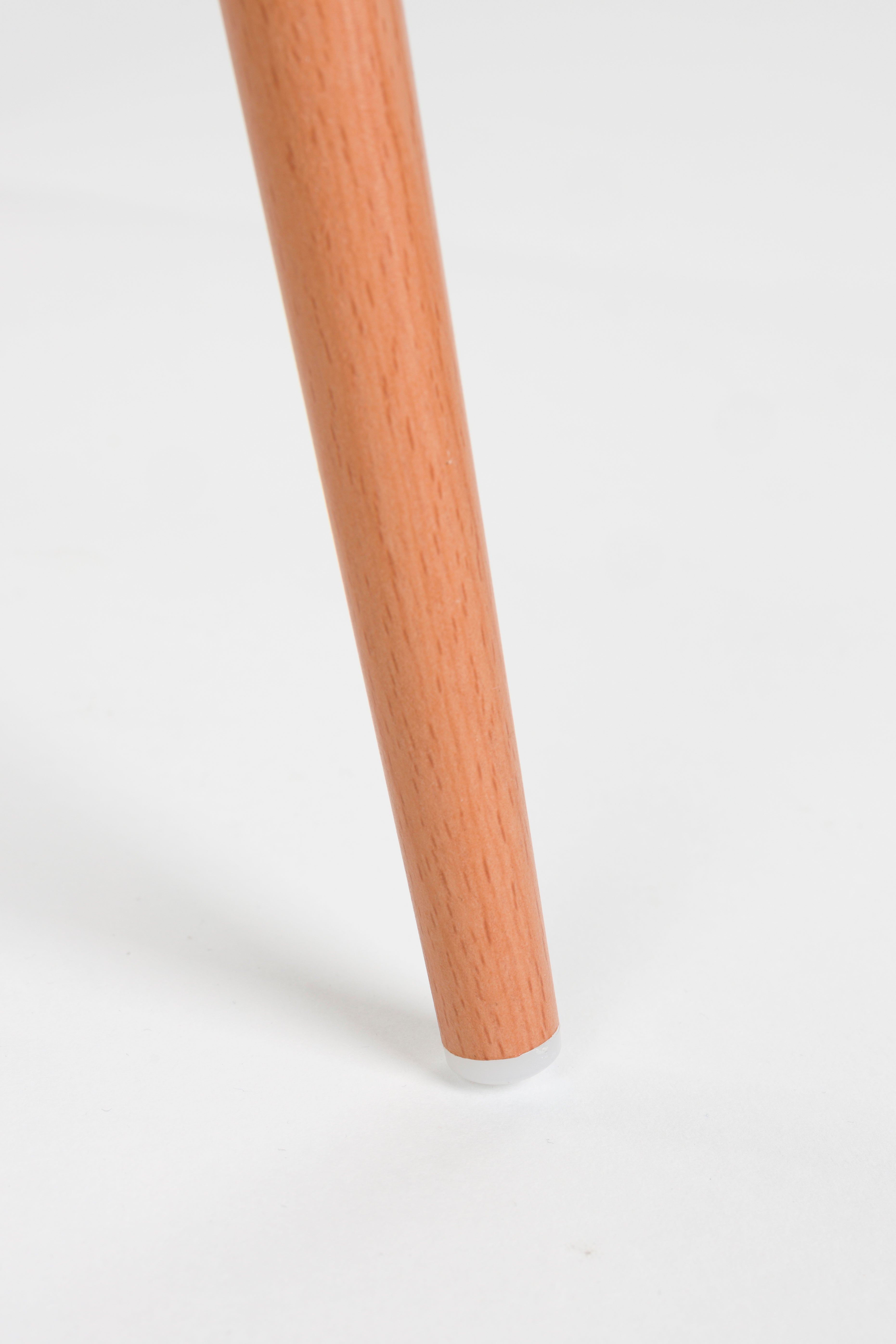 LEON chair beige with wooden base