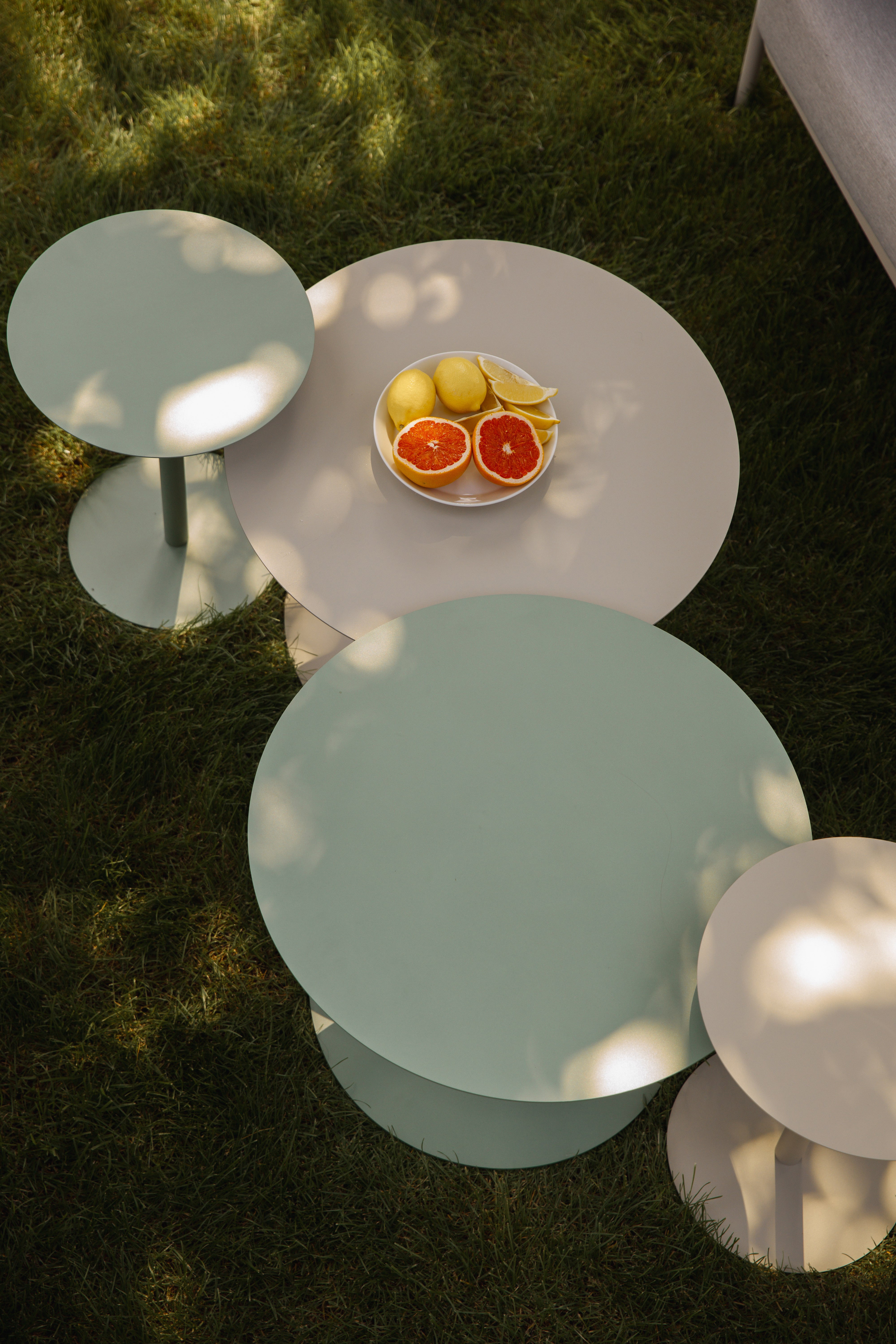 Beiger Couchtisch SNOW