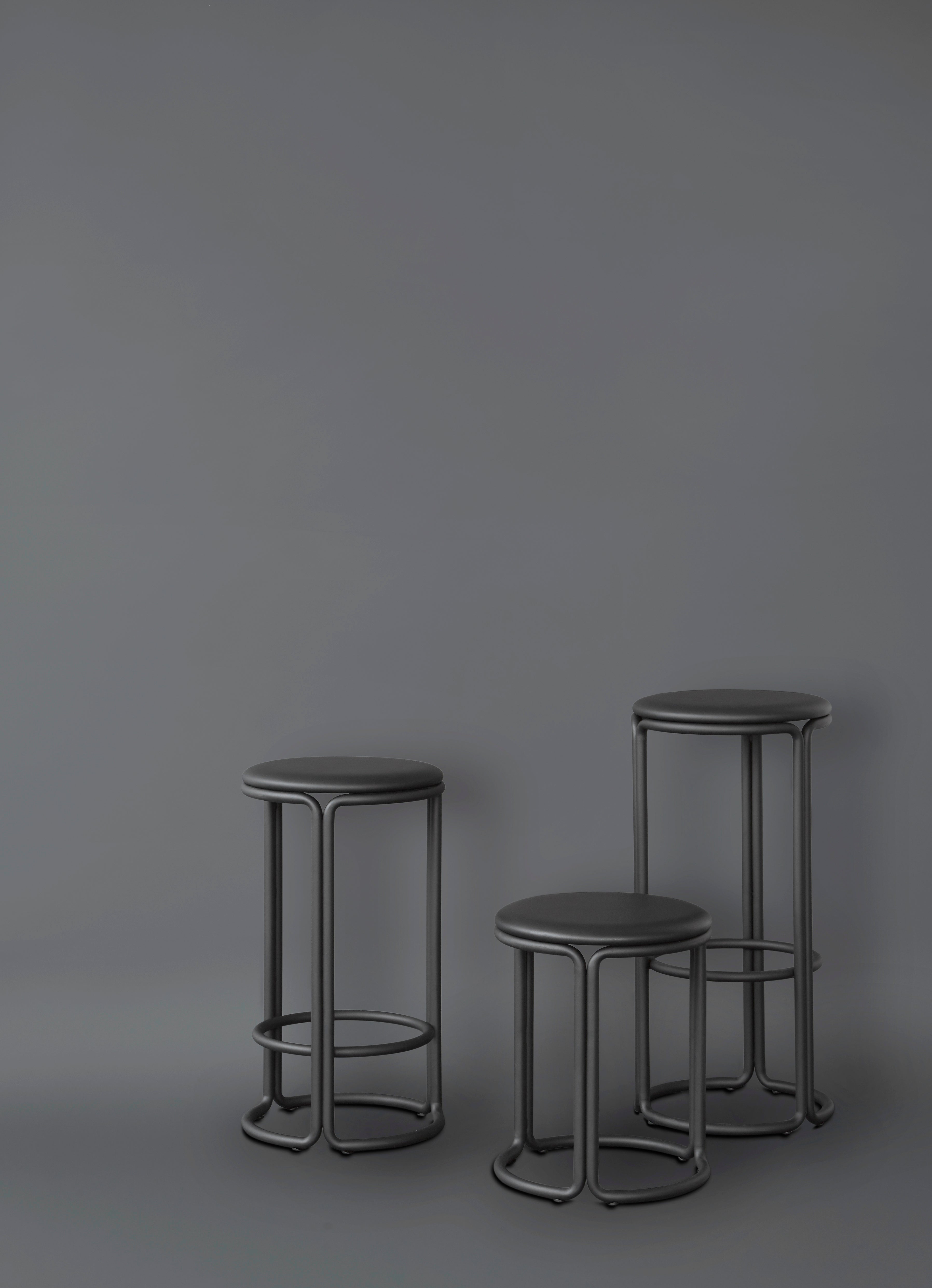 Hocker HARDIE zwart met zwart zitvlak