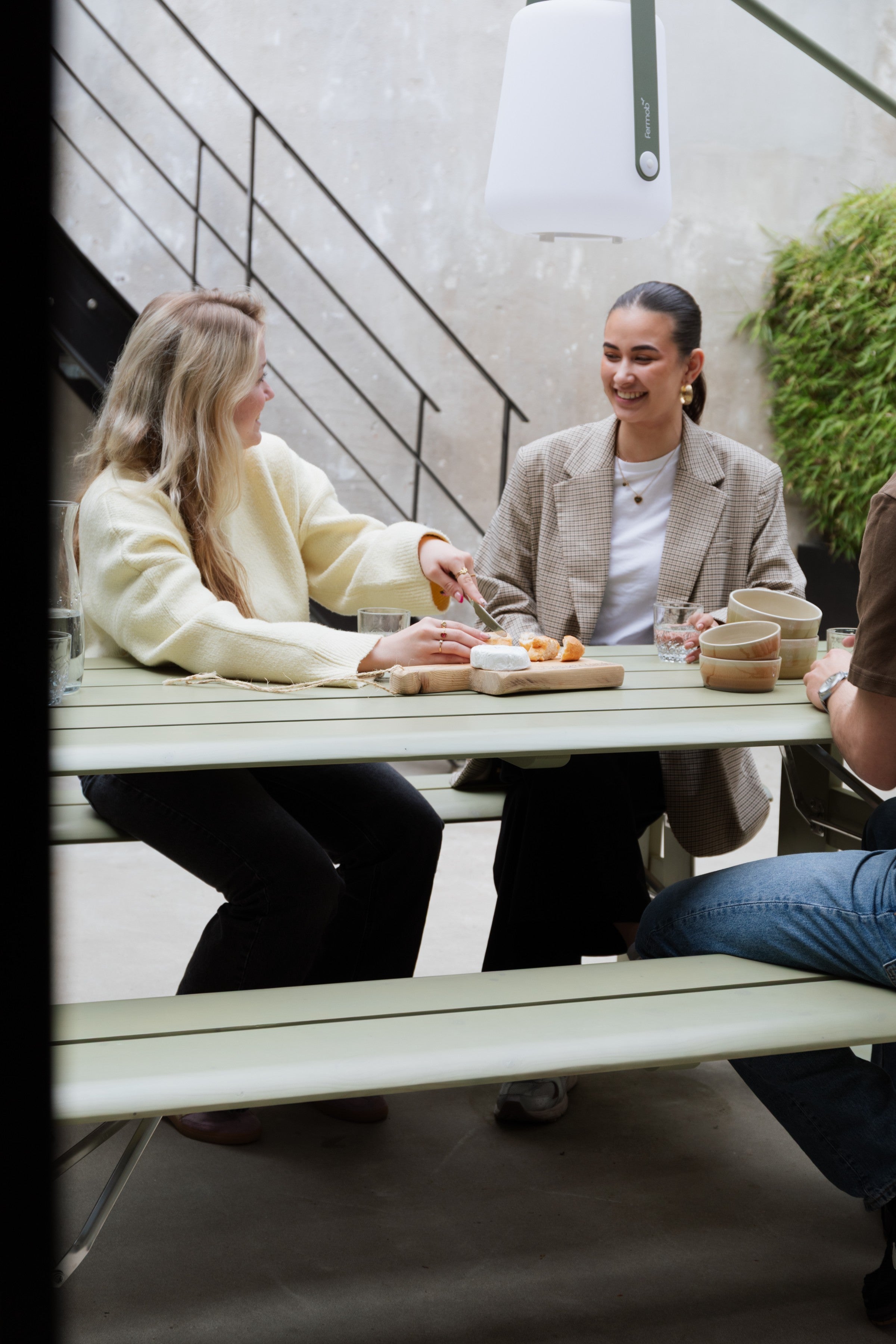 Stół ogrodowy AVENUE zielony