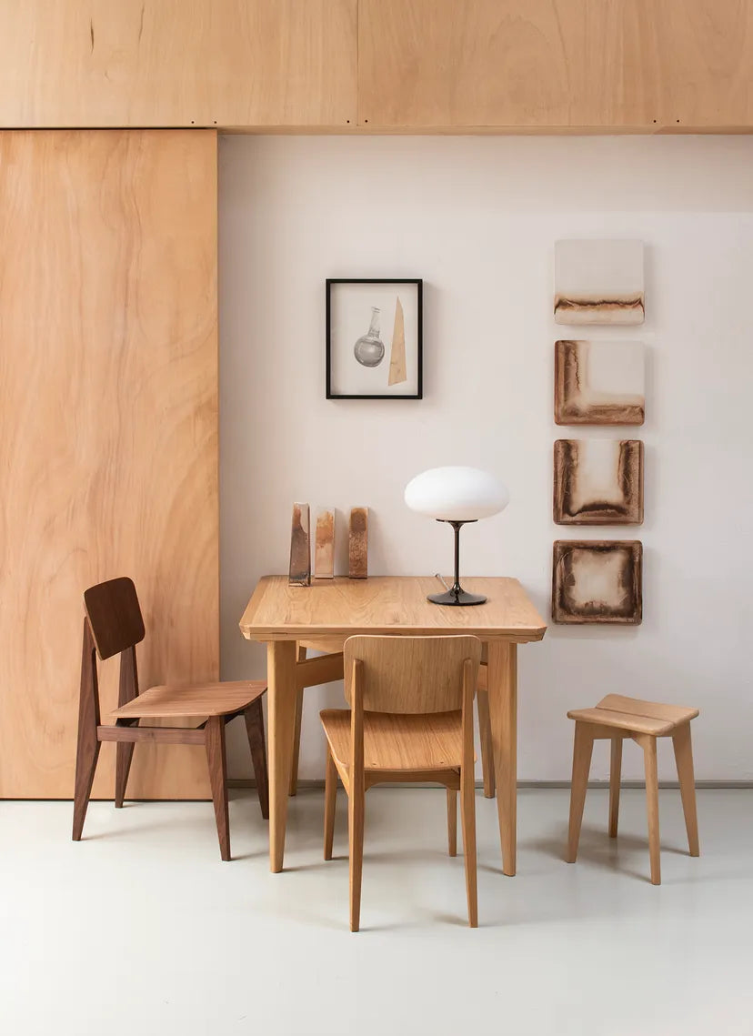 C-CHAIR Stuhl aus Walnussholz