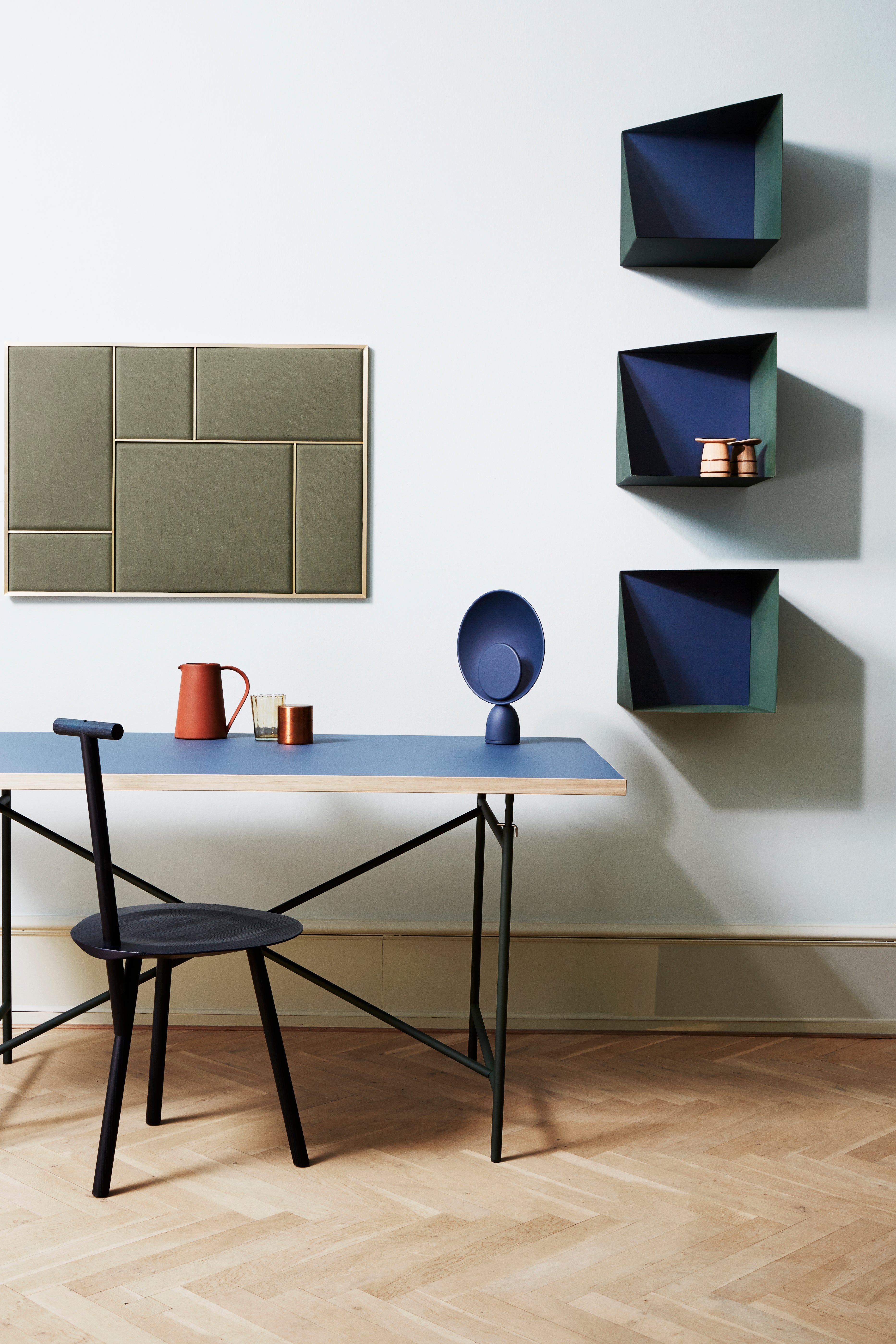 Wandregal WALL BOX blau