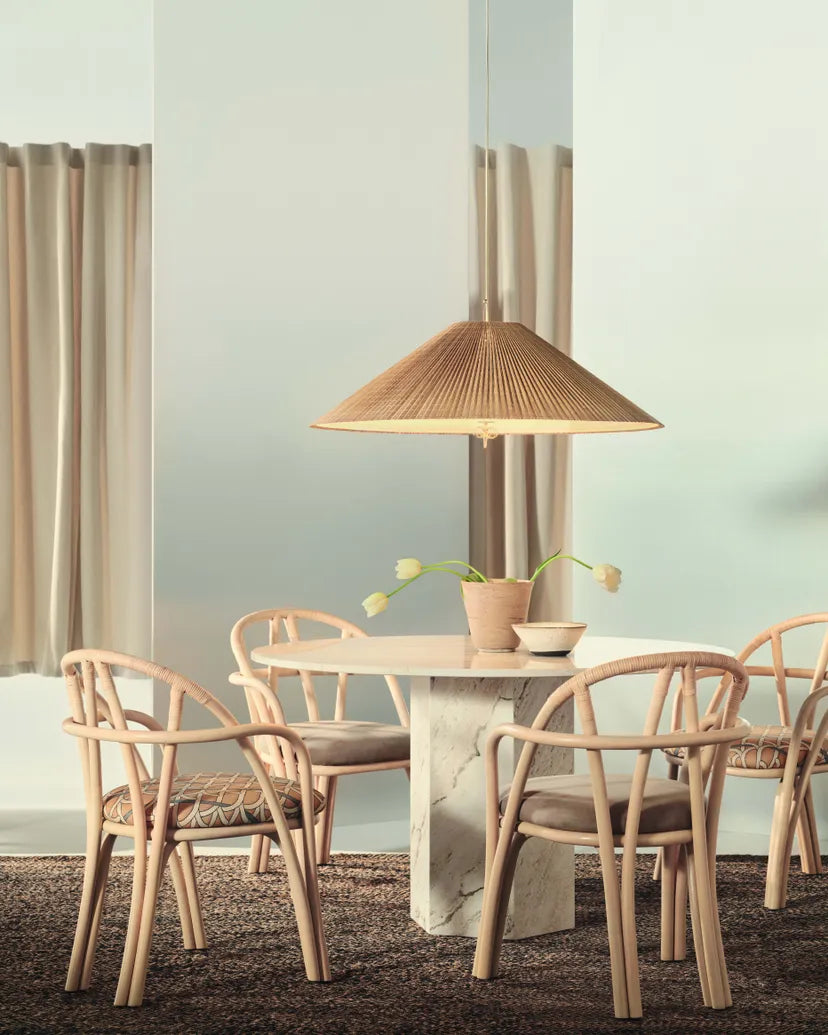 Gestoffeerde BISTRA stoel met rieten basis