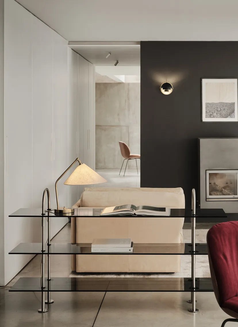 KAST KEEN met rookglas en satijnen stalen frame