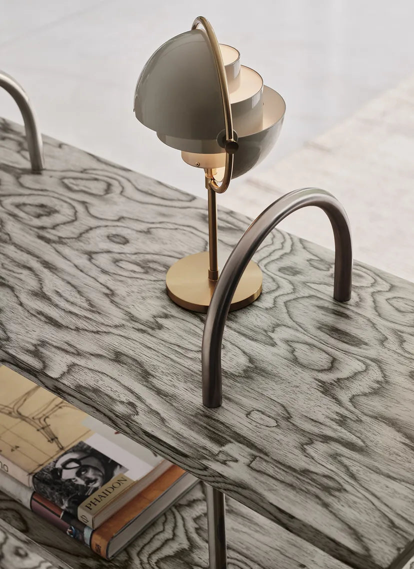 KAST KEEN donker essen hout met zwarte messing frame