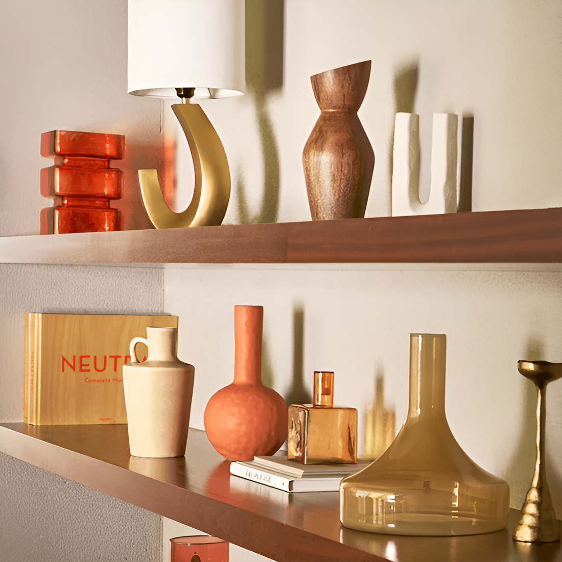 Tafellamp ELENA gouden voet met katoenen kap