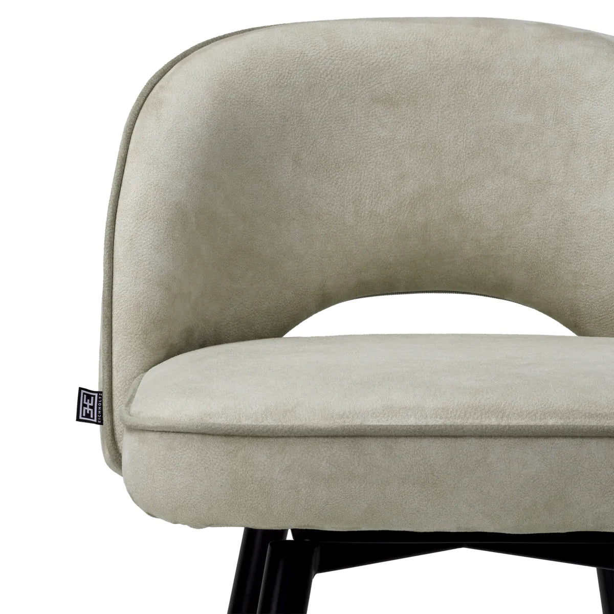 Set von Samt -Hokers Cliff Hellgrau